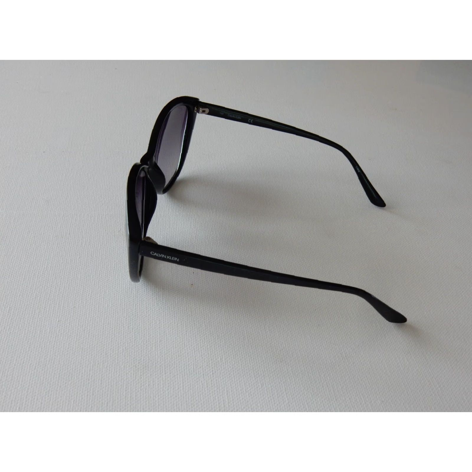 Calvin Klein VINTAGE Calvin Klein Sunglasses 19543 001 Women's Black 57mm UV Protection 90s Size ONE SIZE - 3 Thumbnail