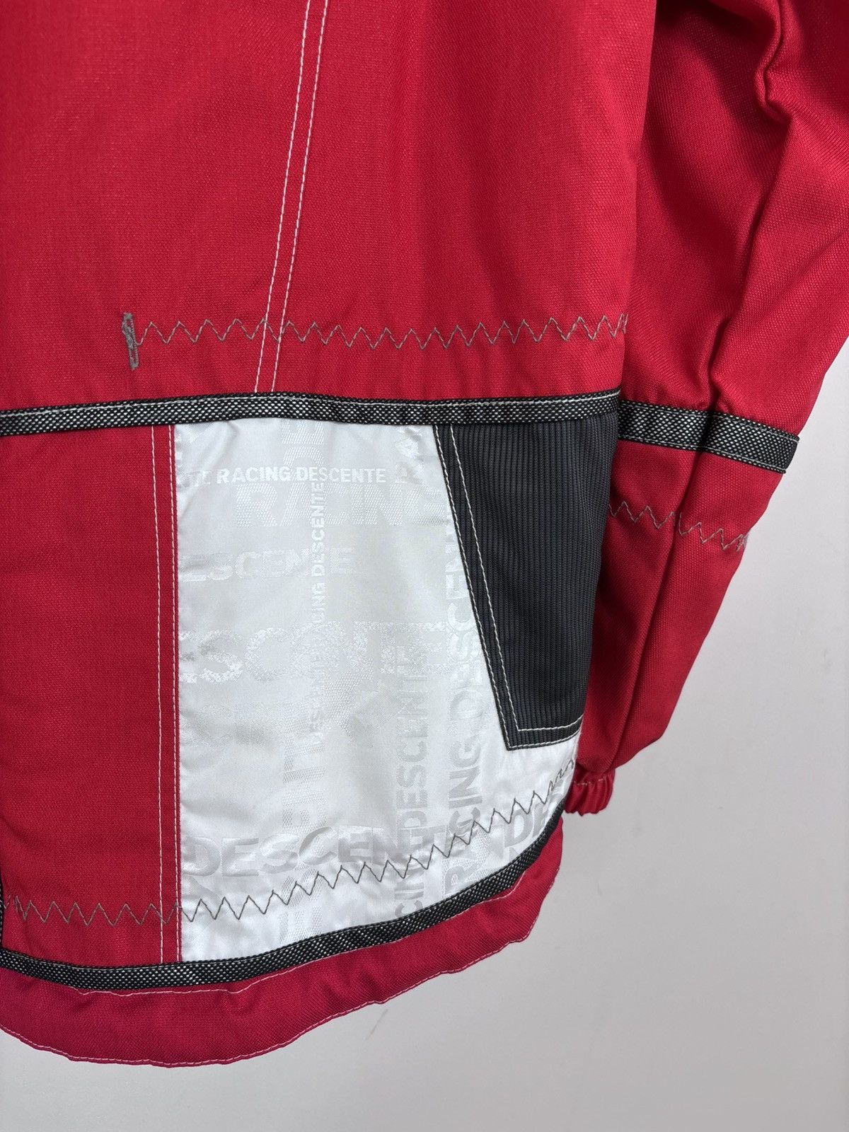 Descente Descente Swiss Suisse Ski Team Men’s Insulated Ski Jacket Size US M / EU 48-50 / 2 - 23 Thumbnail