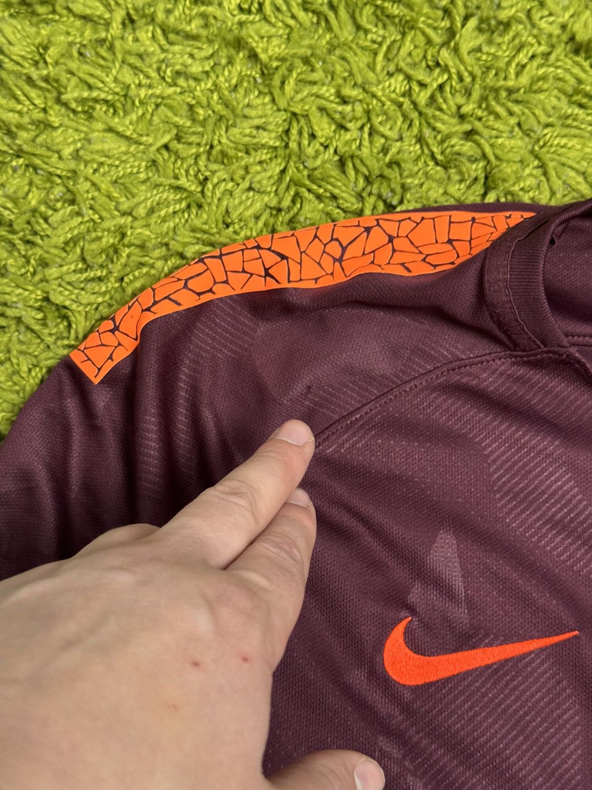 Nike Nike FC Barcelona 2017/18 Third Kit Size US M / EU 48-50 / 2 - 4 Thumbnail