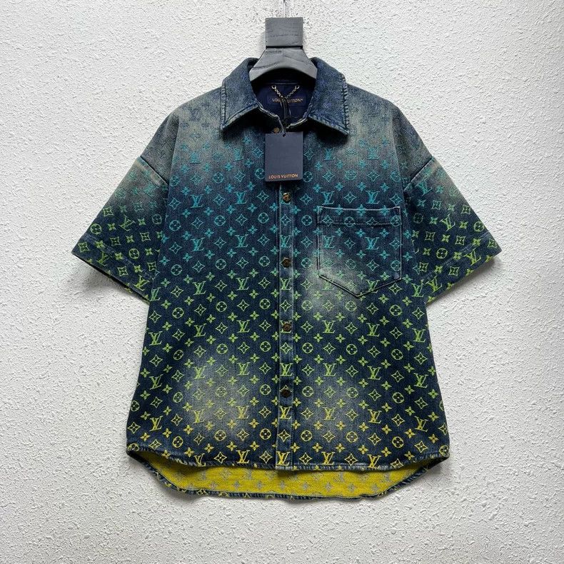 Louis Vuitton Louis Vuitton Full Logo Embroidered Gradient Denim Short S Size US XS / EU 42 / 0 - 1 Thumbnail