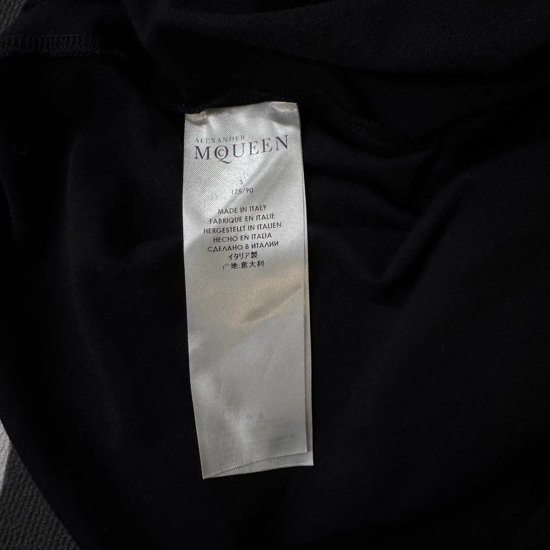 Alexander McQueen Alexander McQueen Black Skull Print Short Sleeve Tee Q10 Size US S / EU 44-46 / 1 - 4 Thumbnail