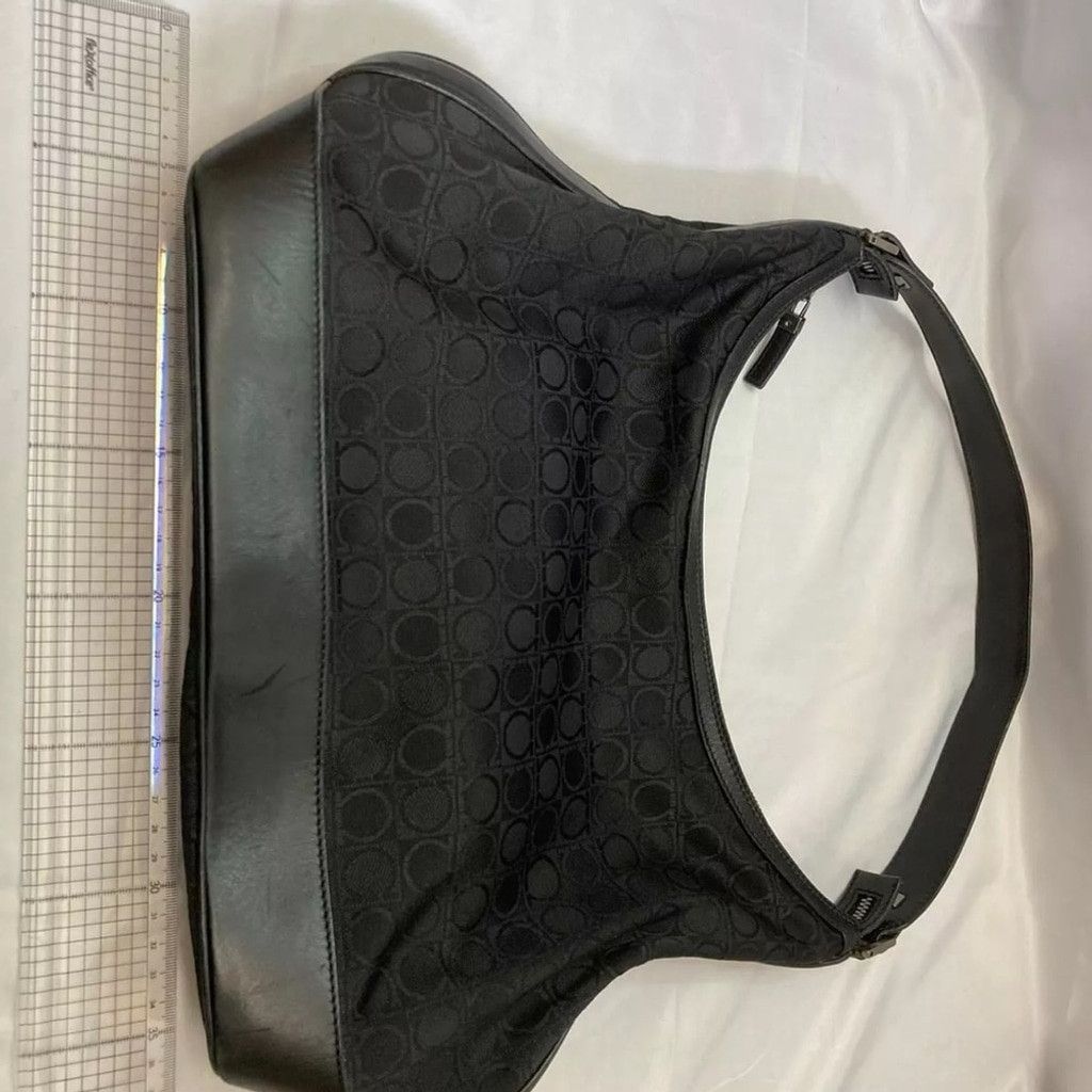 Salvatore Ferragamo Salvatore Ferragamo Black Monogram Hobo Bag Size ONE SIZE - 7 Thumbnail