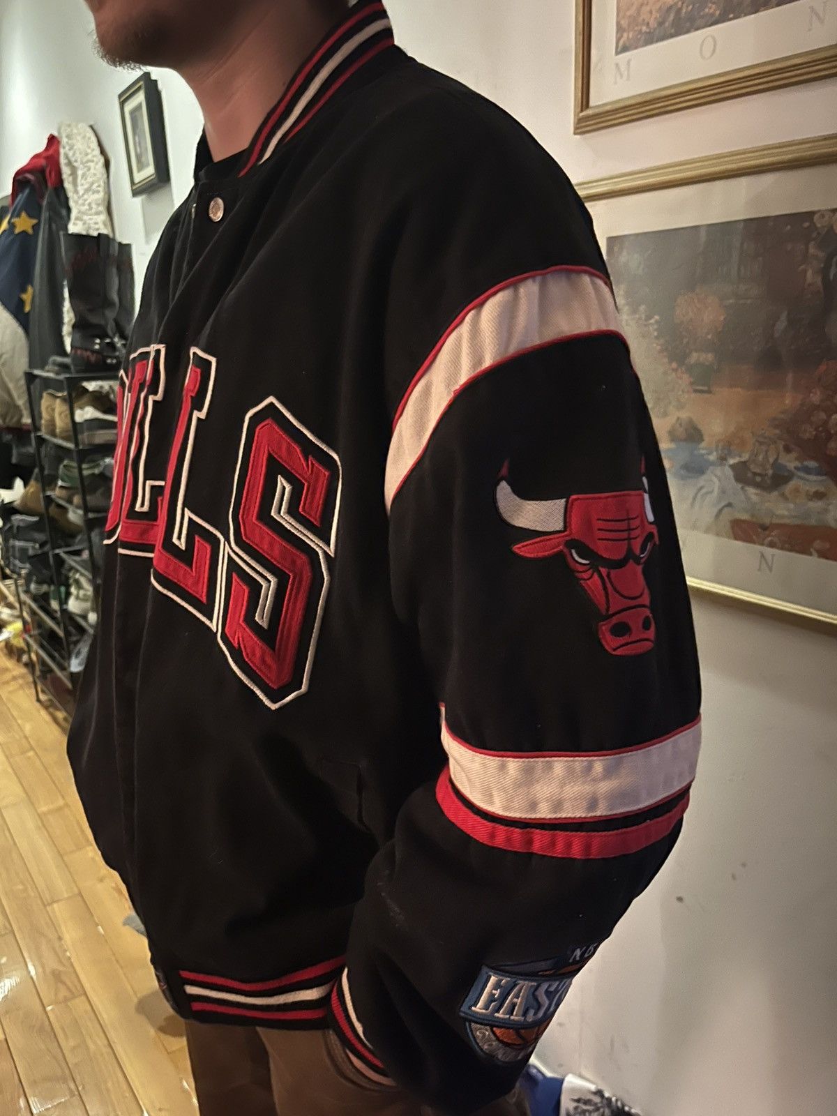 NBA VINTAGE 90s CHICAGO BULLS NBA VARSITY BOMBER JACKET Size US XXL / EU 58 / 5 - 9 Thumbnail