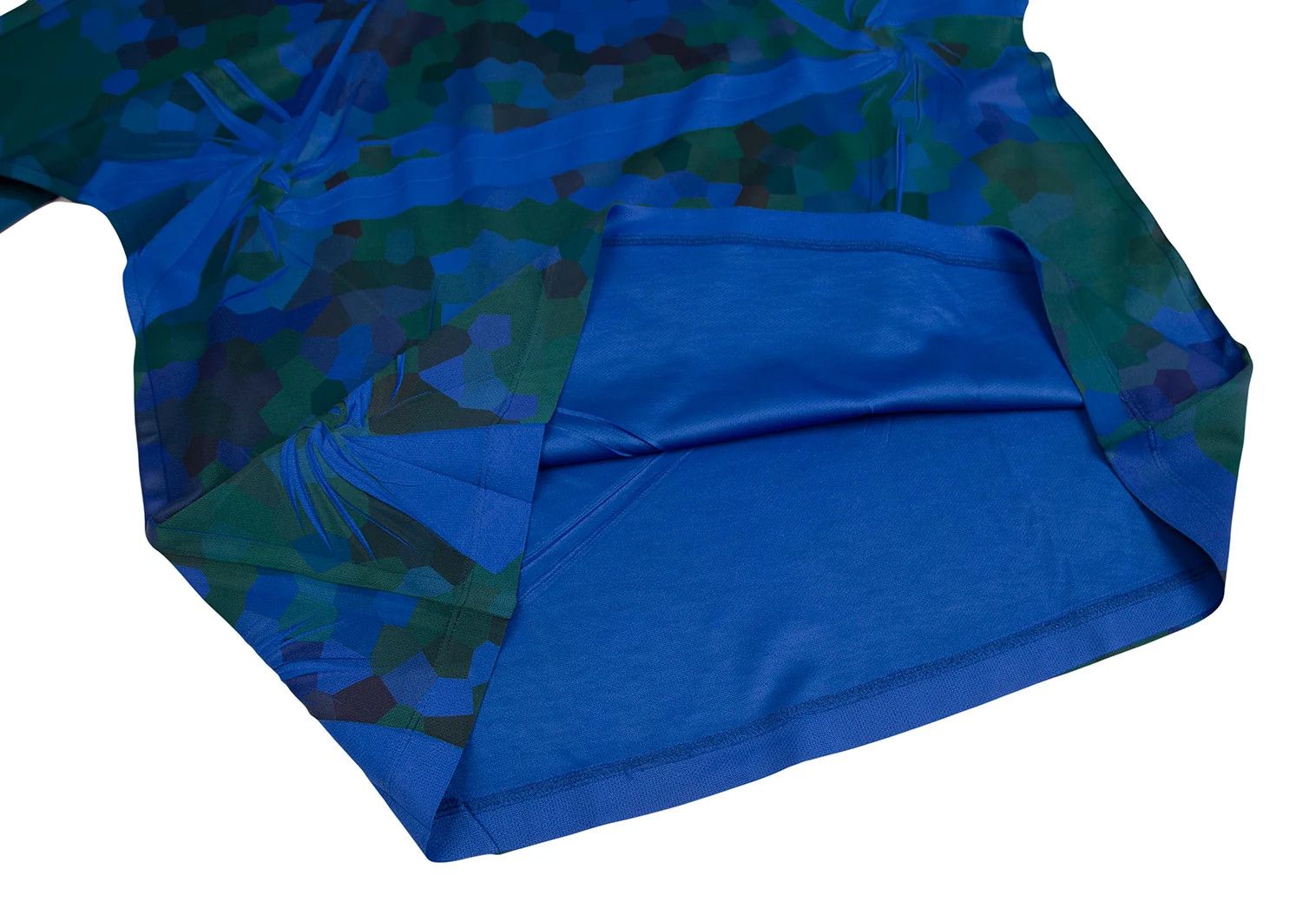 Issey Miyake Pleats Pixelated Print T-Shirt in Teal Green Size US XL / EU 56 / 4 - 6 Thumbnail