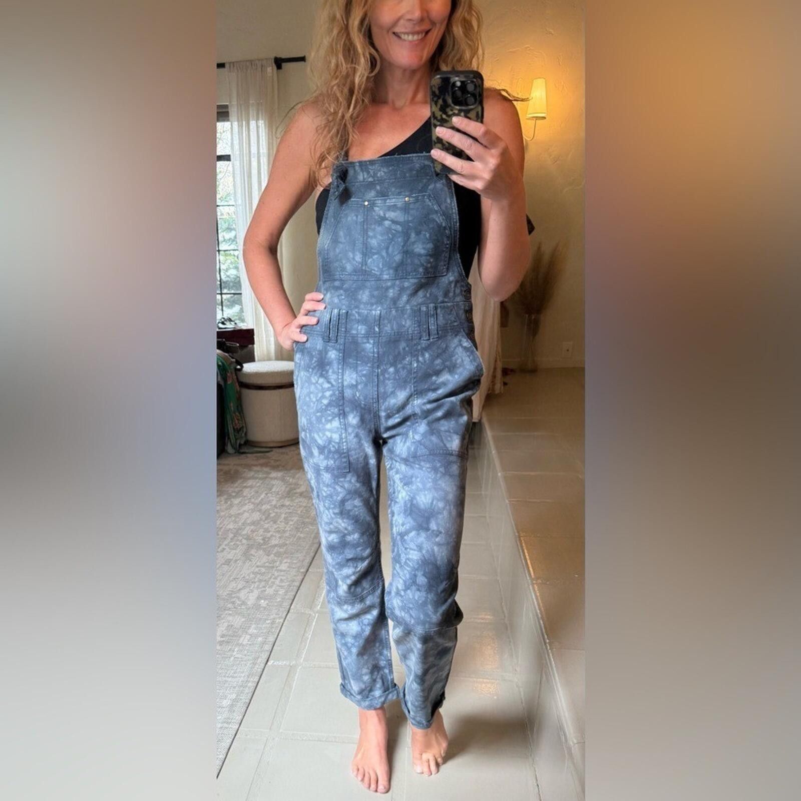 Anthropologie Anthro NWT The Wanderer Tie Dye Denim Overalls Size 27 Size 27" / US 4 / IT 40 - 5 Thumbnail