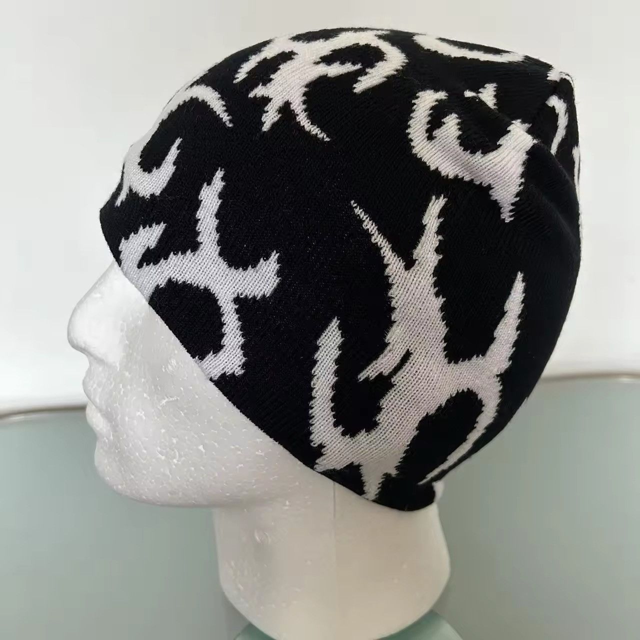 Vintage Y2K Fire Print Beanie Hat Size ONE SIZE - 2 Thumbnail