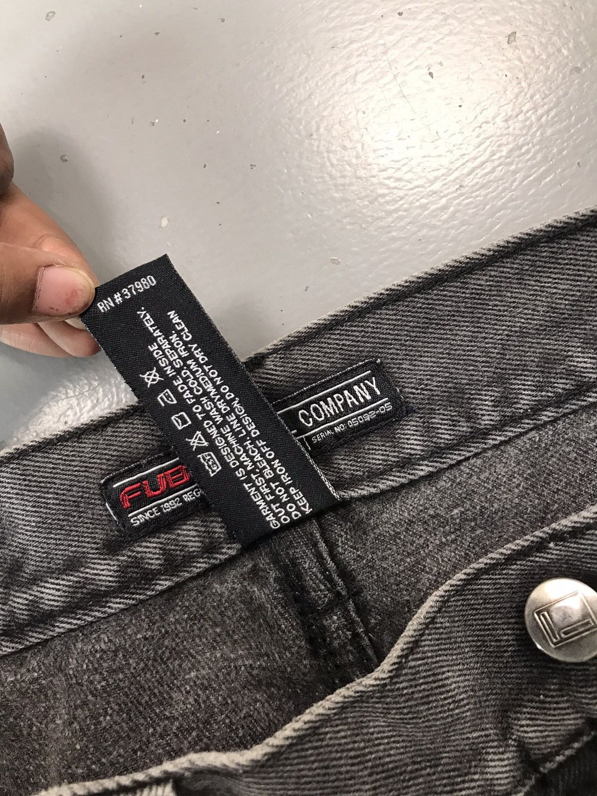 Fubu Vintage faded Fubu apparel company big pocket cargo denim Size US 38 / EU 54 - 9 Thumbnail