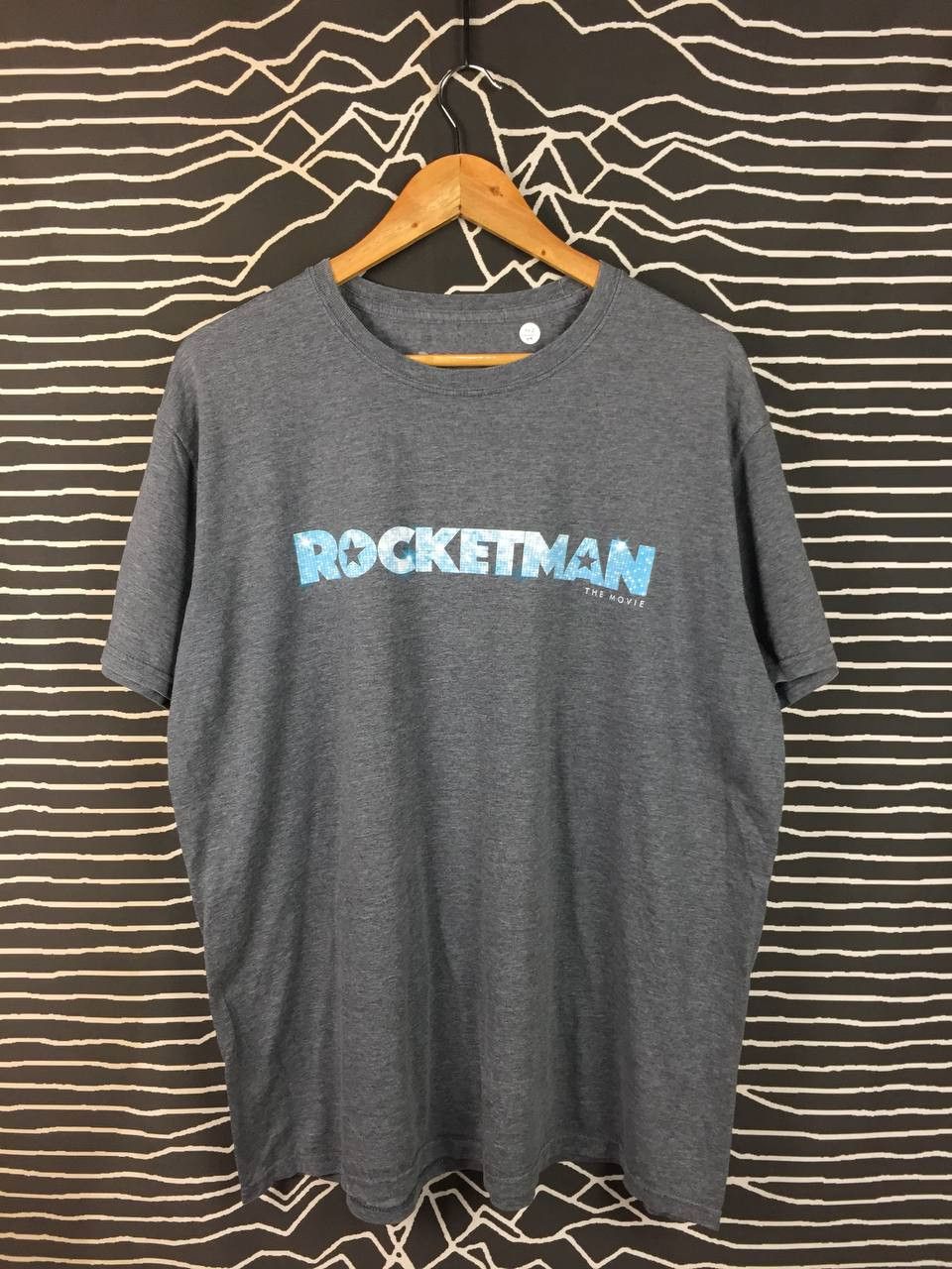 Vintage Rocketman Movie Elton John Biopic Promo Tee Size XL Size US XL / EU 56 / 4 - 1 Thumbnail