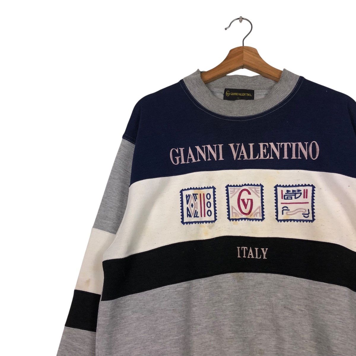 Japanese Brand × Vintage 📌Vintage Sweatshirt Gianni Valentino Italy Big Logo Size US L / EU 52-54 / 3 - 8 Thumbnail