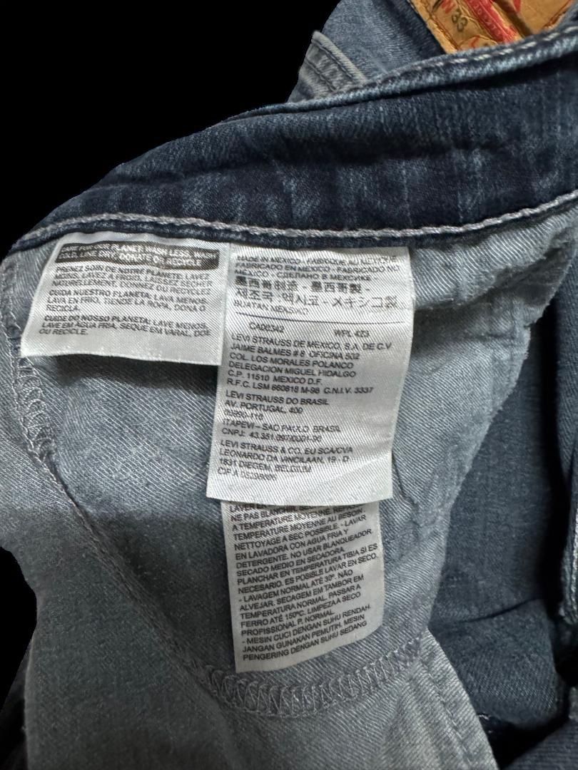 Levi's GRUNGE Vintage Y2K Levi’s Rusty Thrashed Distress Dark Jean Size US 33 - 11 Thumbnail