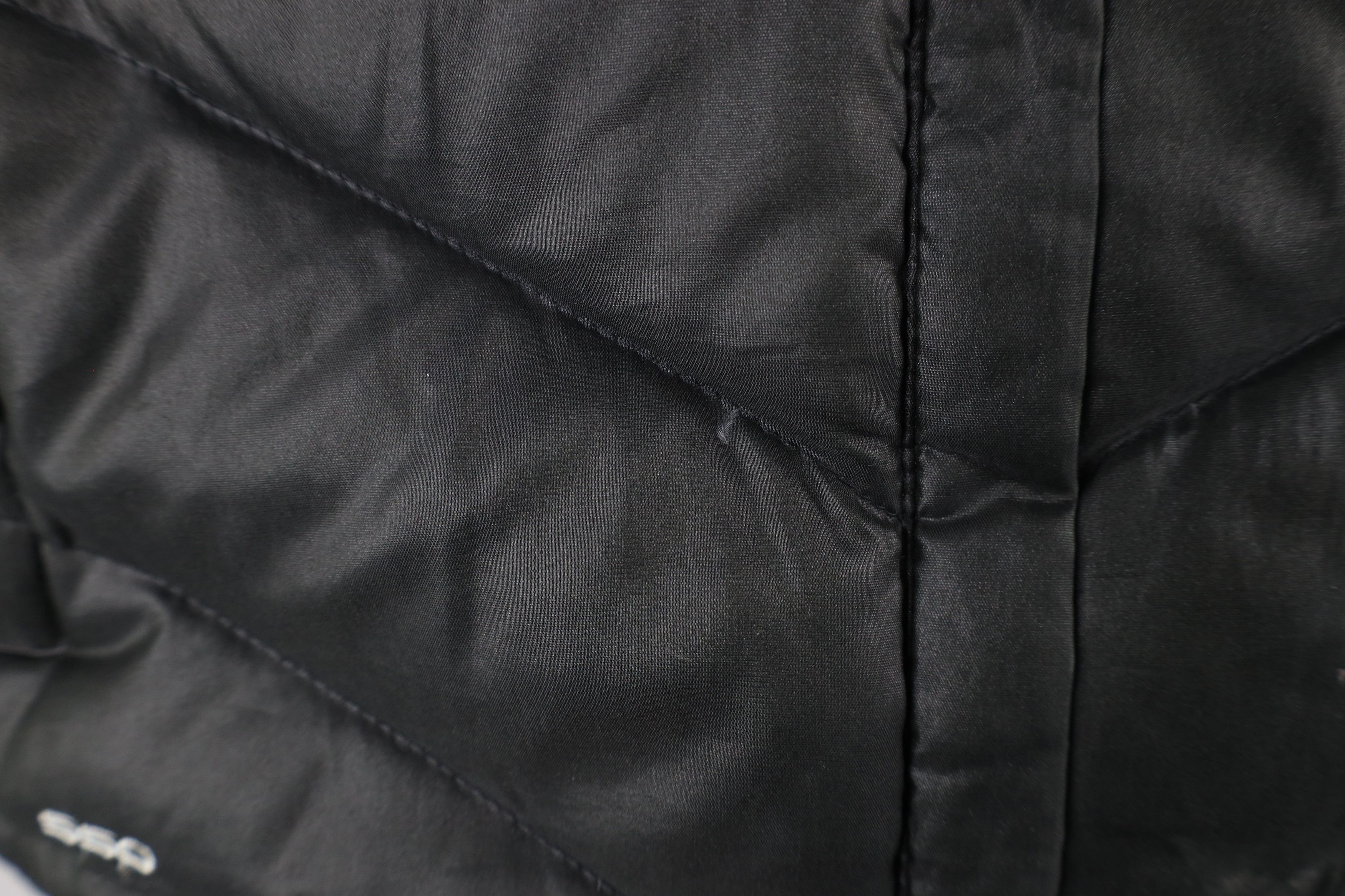 The North Face × Vintage The North Face Spell 550 Duck Down Fill Puffer Vest Jacket Size M / US 6-8 / IT 42-44 - 6 Thumbnail