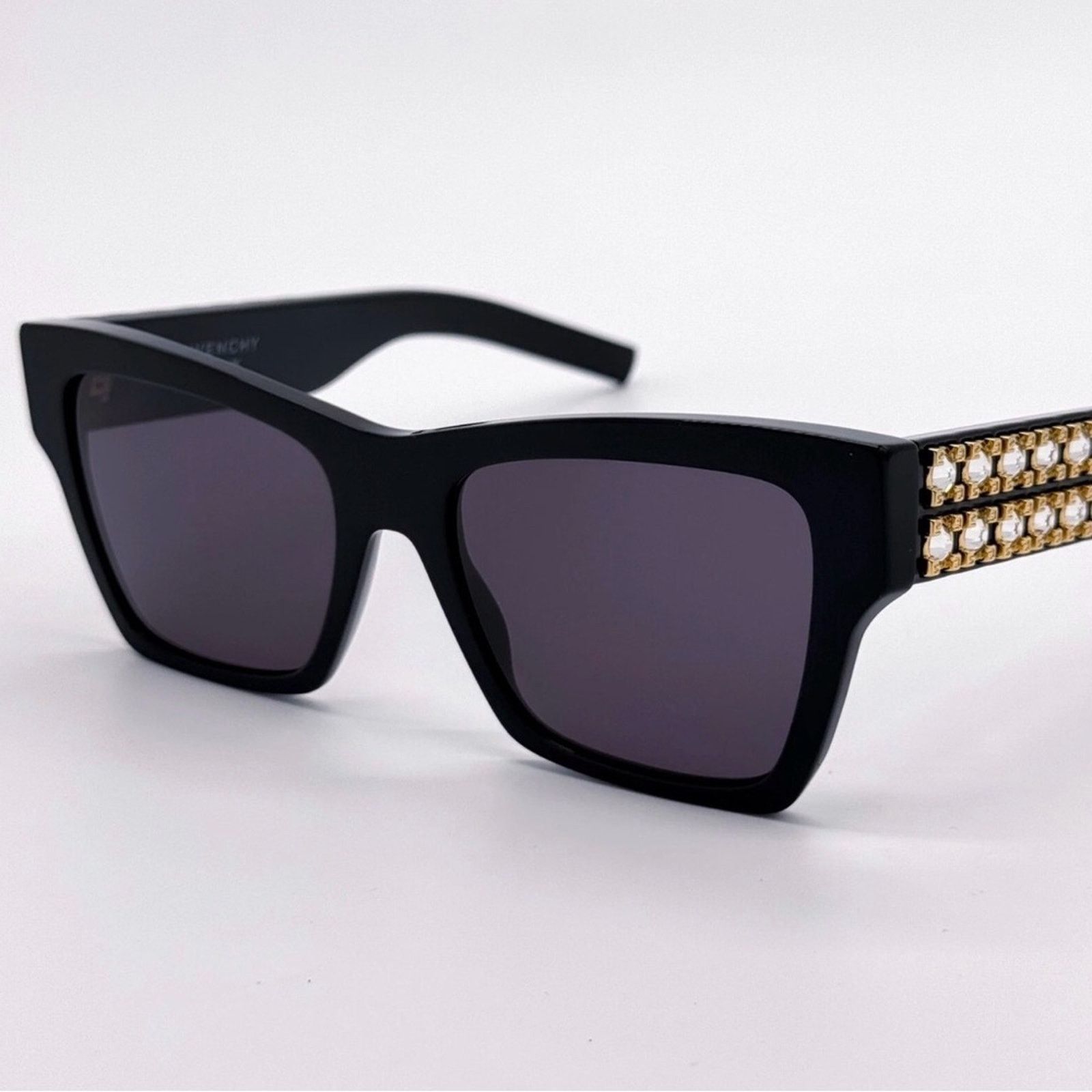 Givenchy New Givenchy Elegant Black Sunglasses GV40076I 01A Size ONE SIZE - 7 Thumbnail