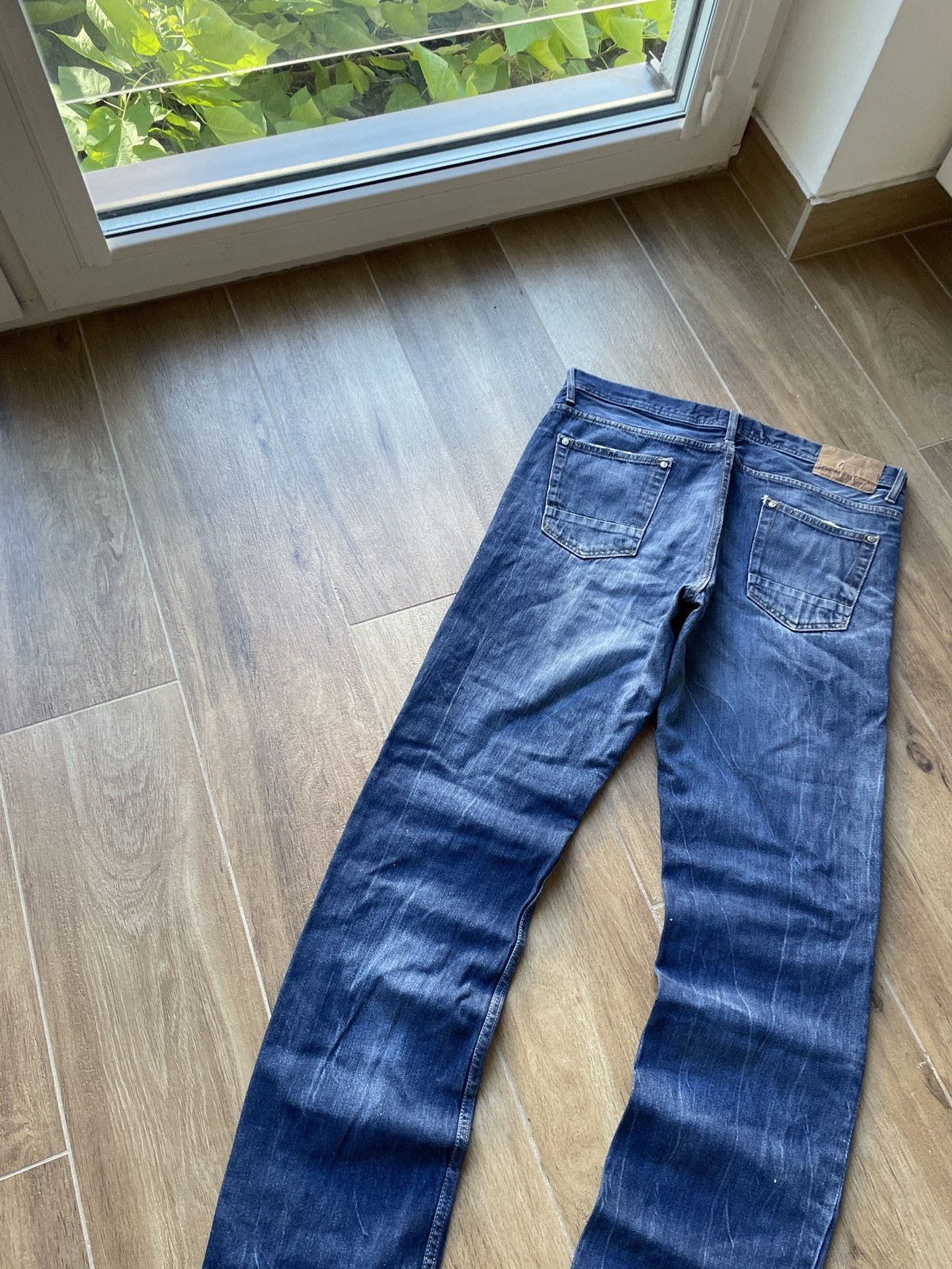 Japanese Brand Vintage Disstressed Jeans Flared Wide Slim Faded Mud Washed Size US 34 / EU 50 - 6 Thumbnail