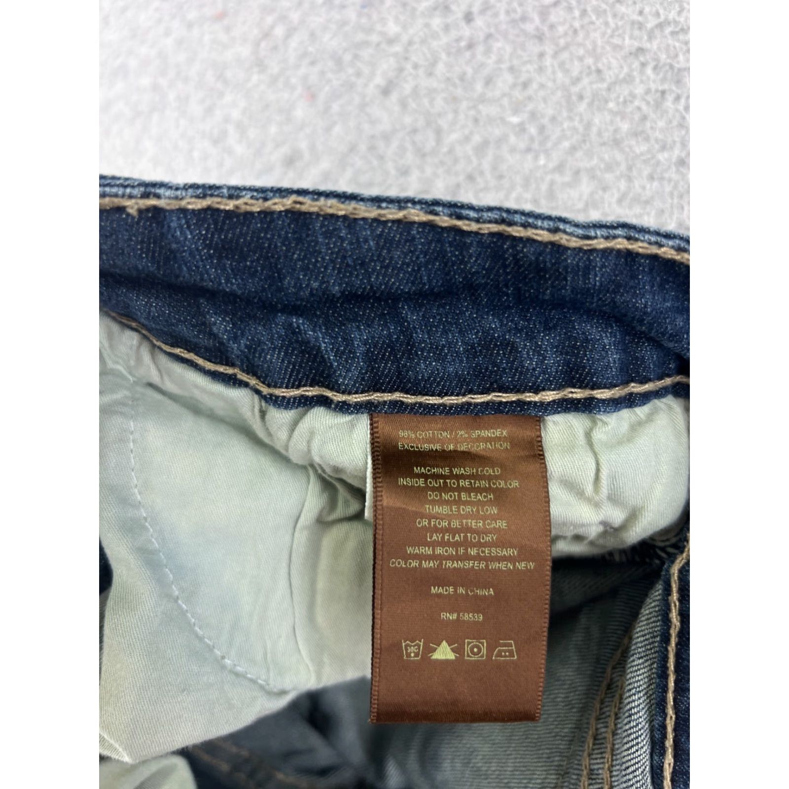 Vintage KUT from the Kloth Jeans Women 8 Blue Denim Bootcut Low Rise 30x30 Cotton Distressed Embroidered Logo Regular 30 in Inseam Size 30" / US 8 / IT 44 - 7 Thumbnail