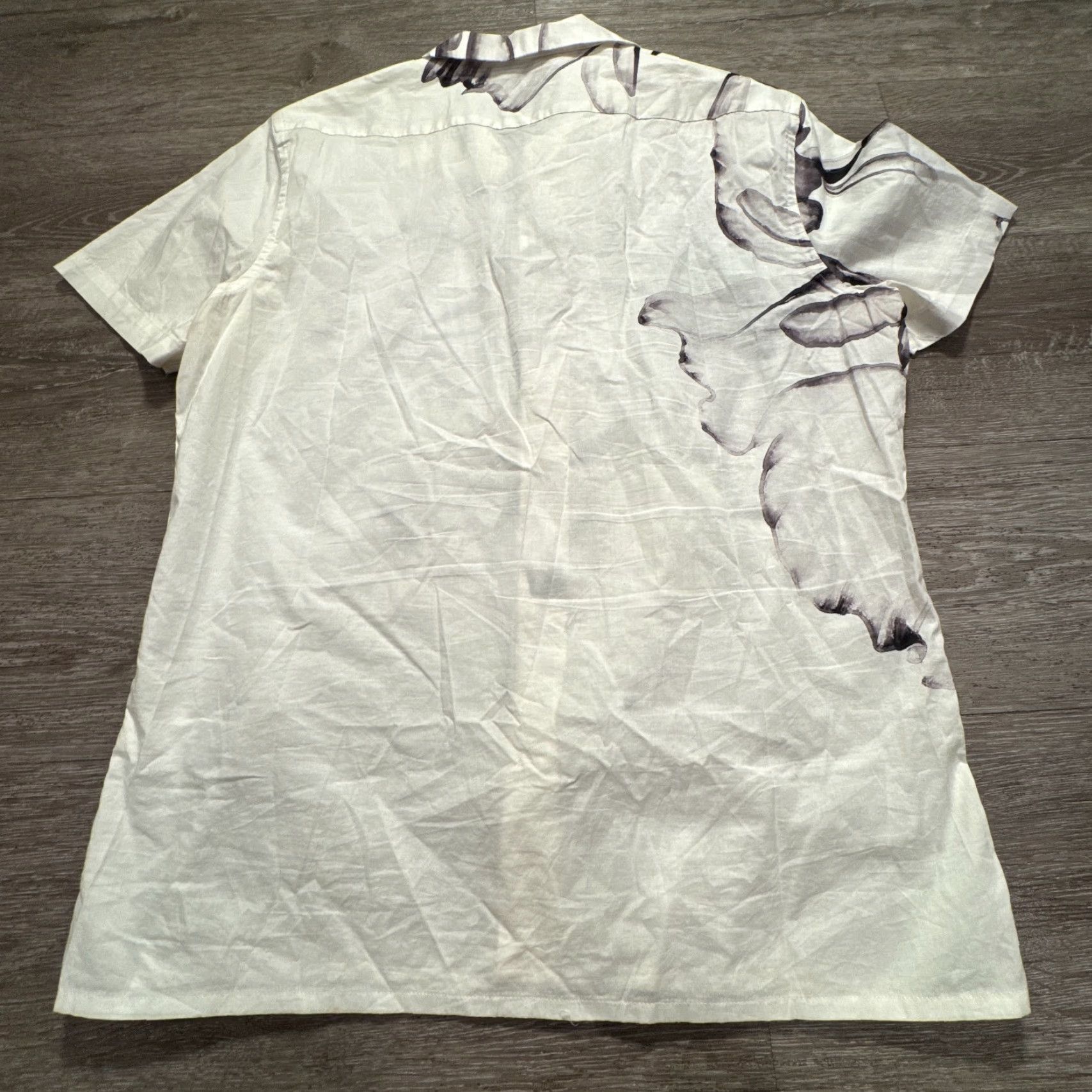 Express Express Shirt Mens M White Short Sleeve Button-Up (Collared) Floral Cotton Linen Adult Size US M / EU 48-50 / 2 - 6 Thumbnail