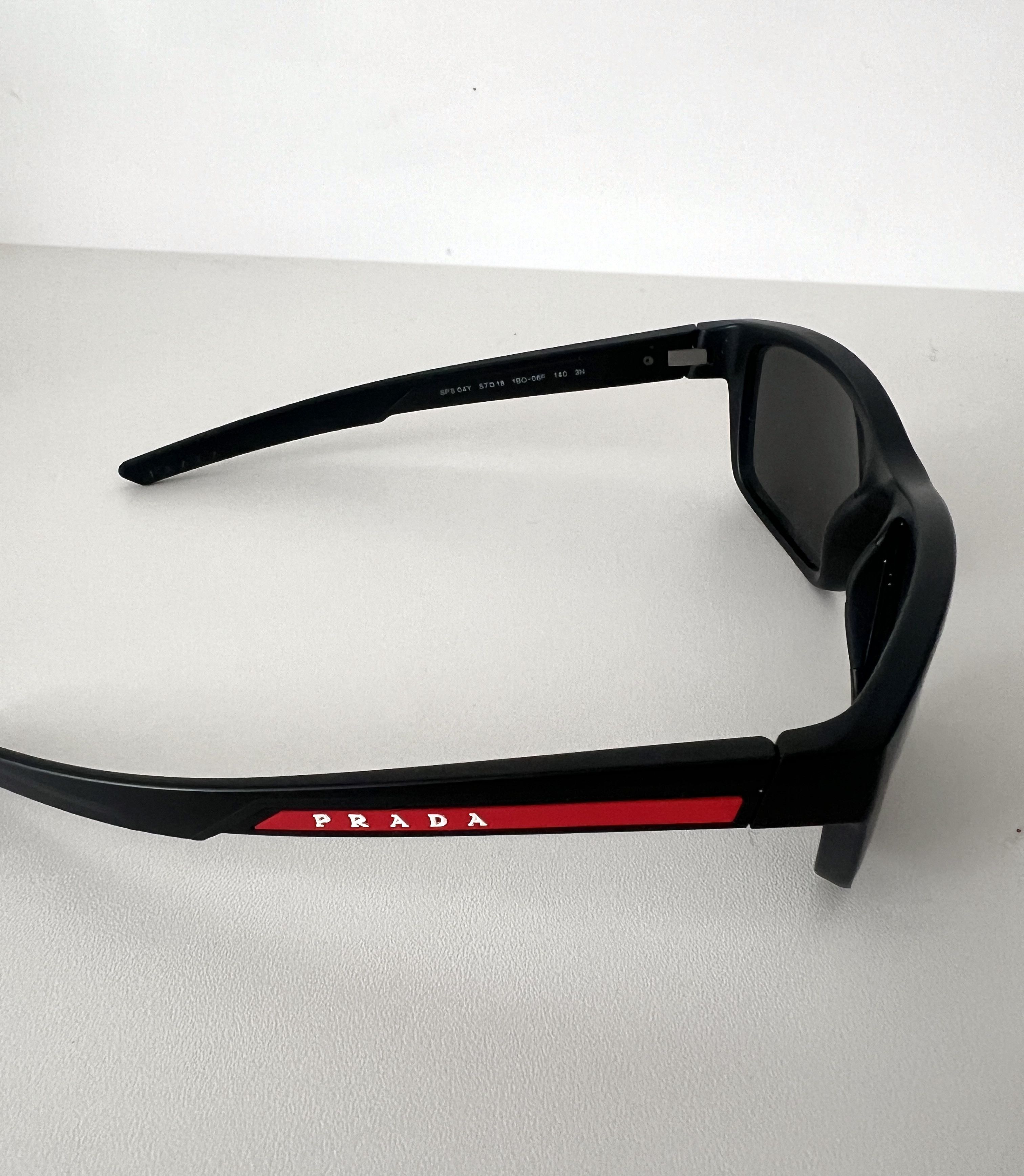 Prada Prada sunglasses Size ONE SIZE - 4 Thumbnail