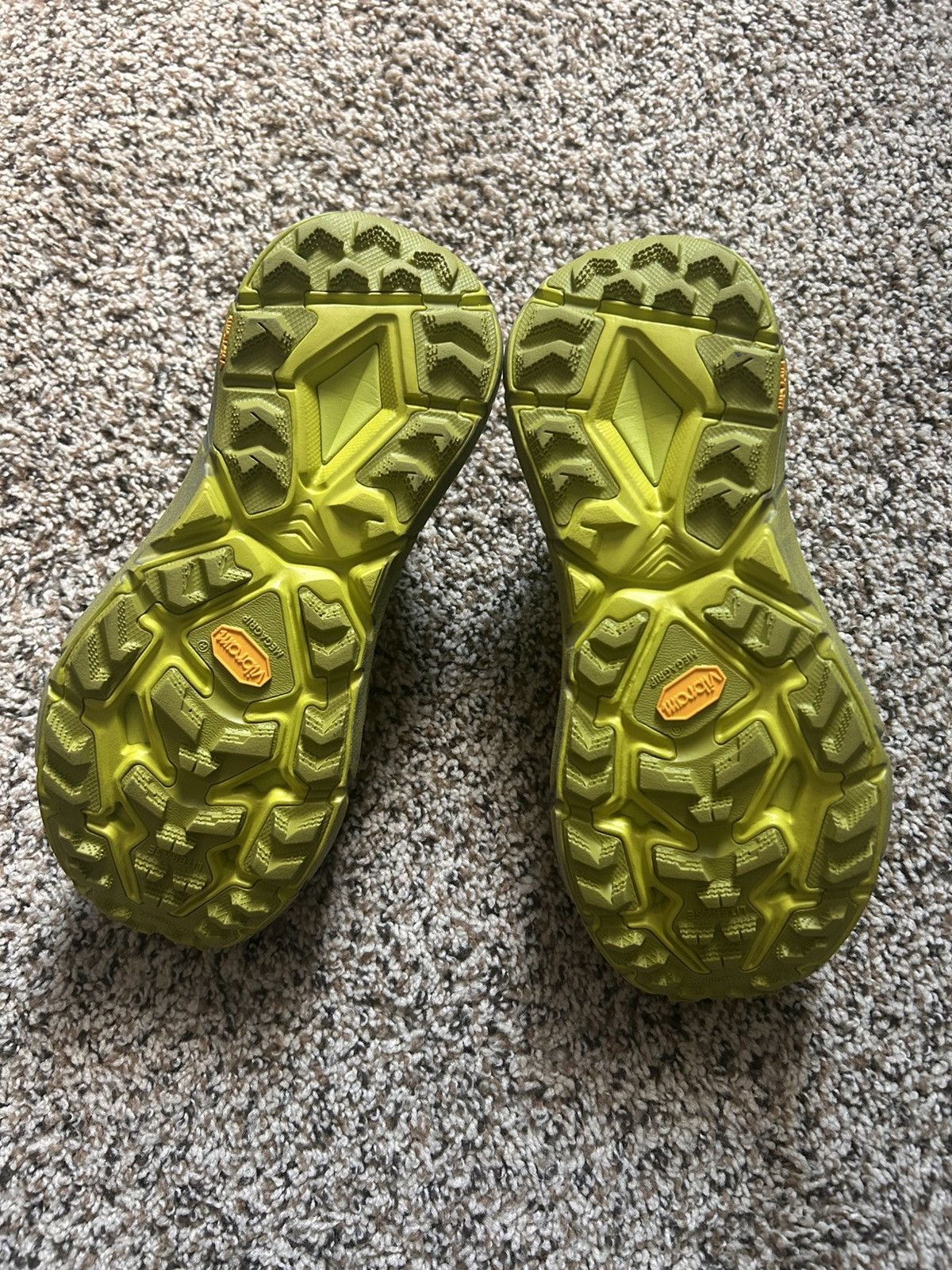 Hoka × Satisfy HOKA x Satisfy Size US 7.5 / EU 40-41 - 3 Thumbnail