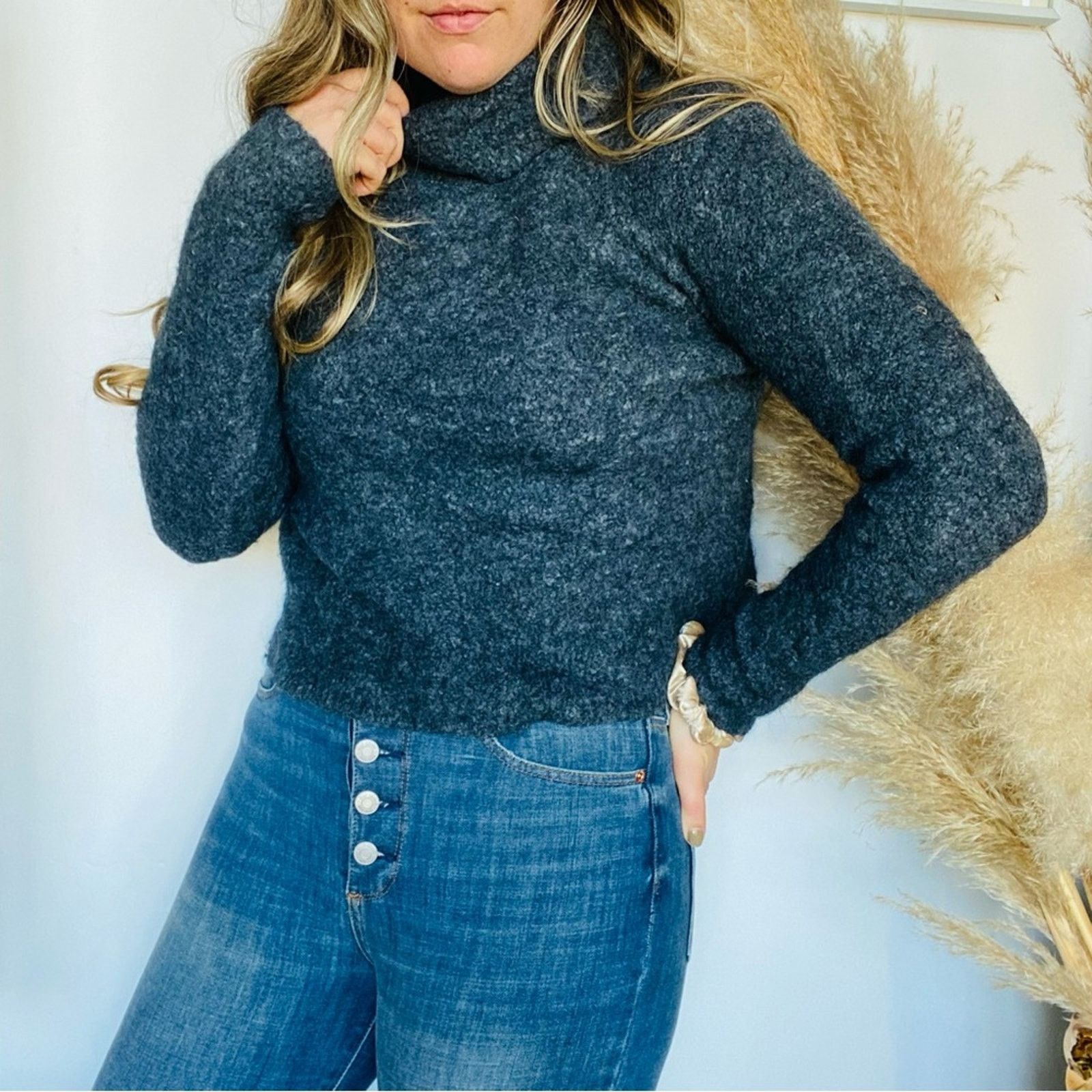 Madewell MADEWELL Charcoal Grey Turtleneck Pullover Crop Cozy Sweater Size S / US 4 / IT 40 - 1 Thumbnail