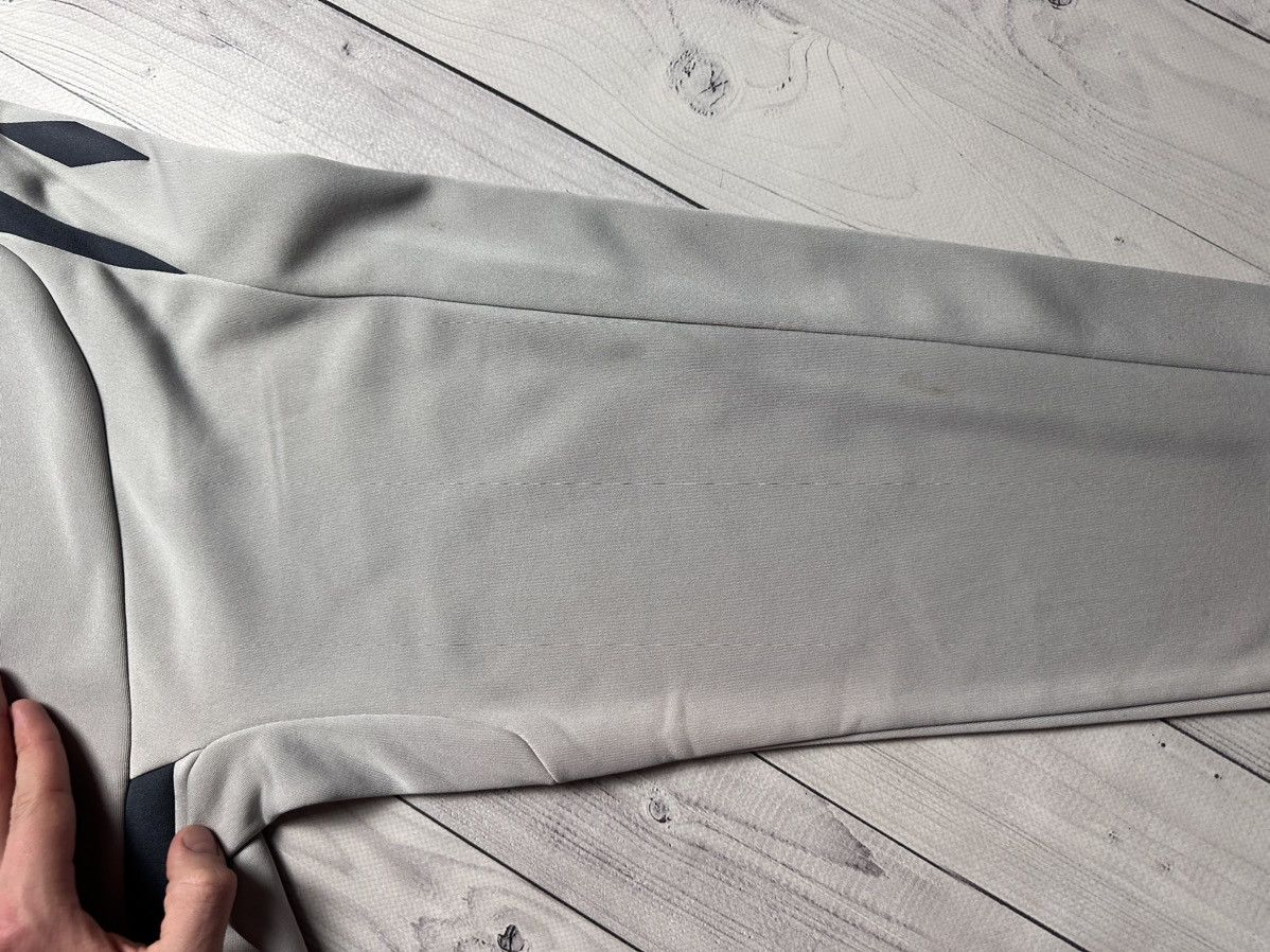 Umbro × Vintage Vintage Umbro England soccer sweatshirt size XL rare Size US XL / EU 56 / 4 - 6 Thumbnail