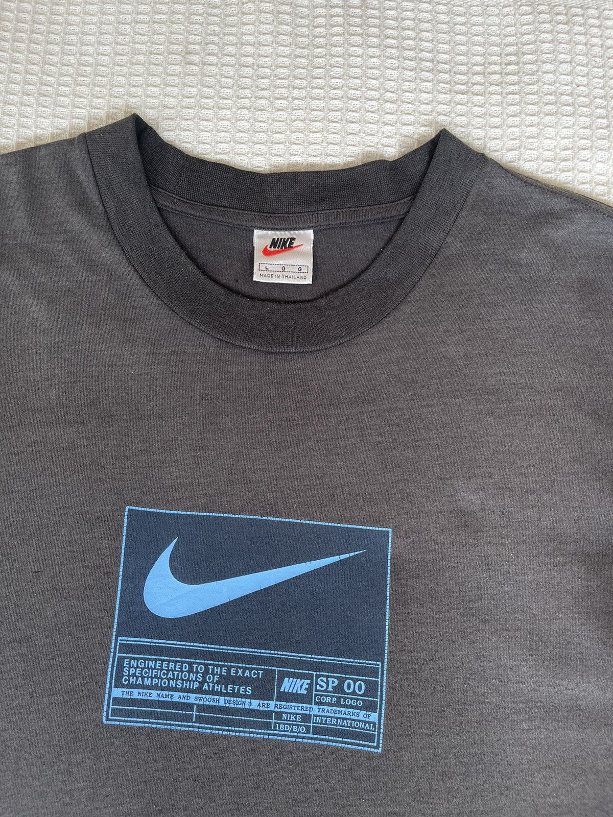 Nike Vintage’90s Sun Faded🔥NIKE🔥Swoosh Corp Logo Black T Size US L / EU 52-54 / 3 - 10 Thumbnail
