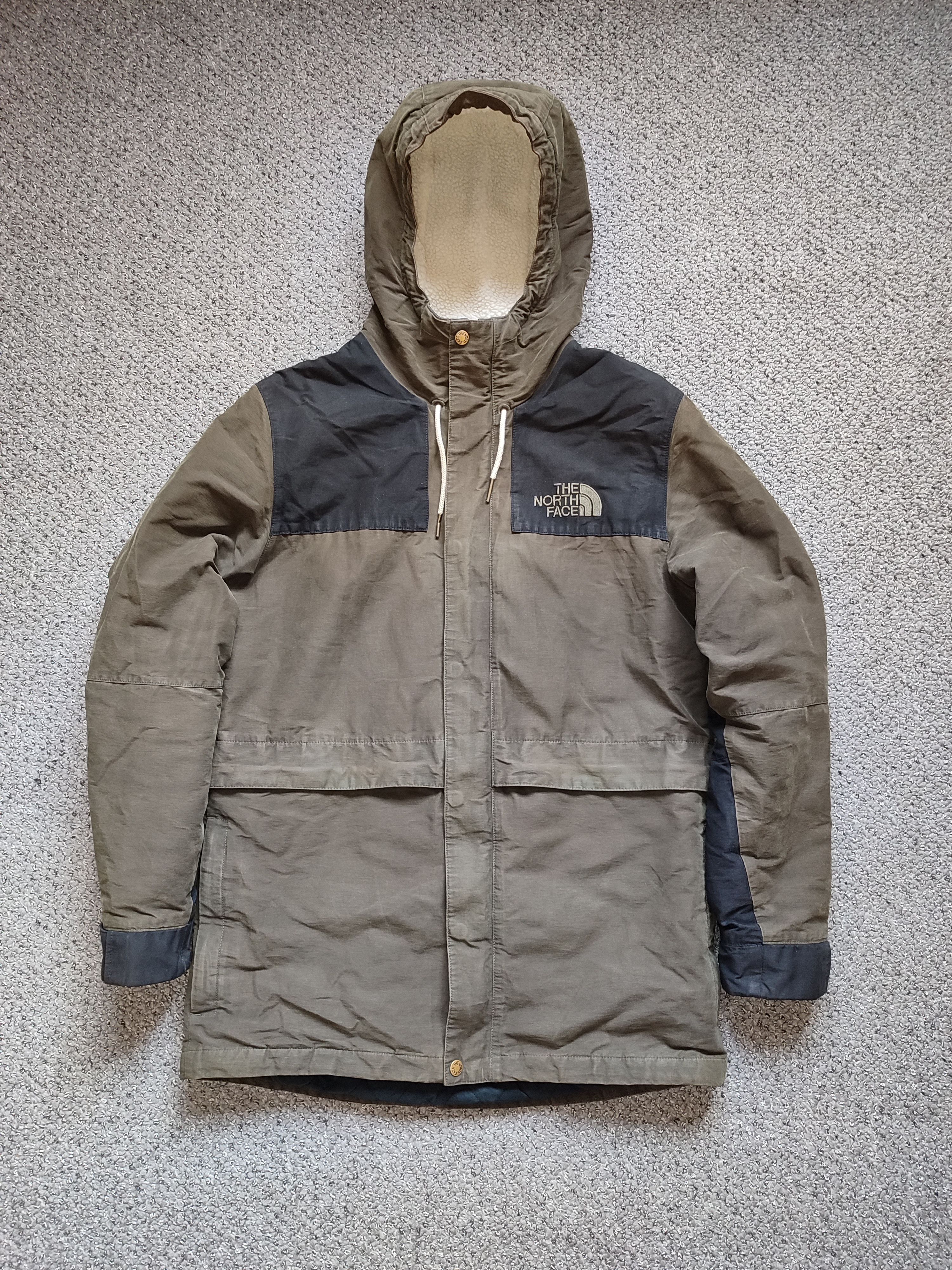 image of The Mountain x The North Face Vintage The North Face 1985 Mountain Jacket in Old Olive (Size Medium