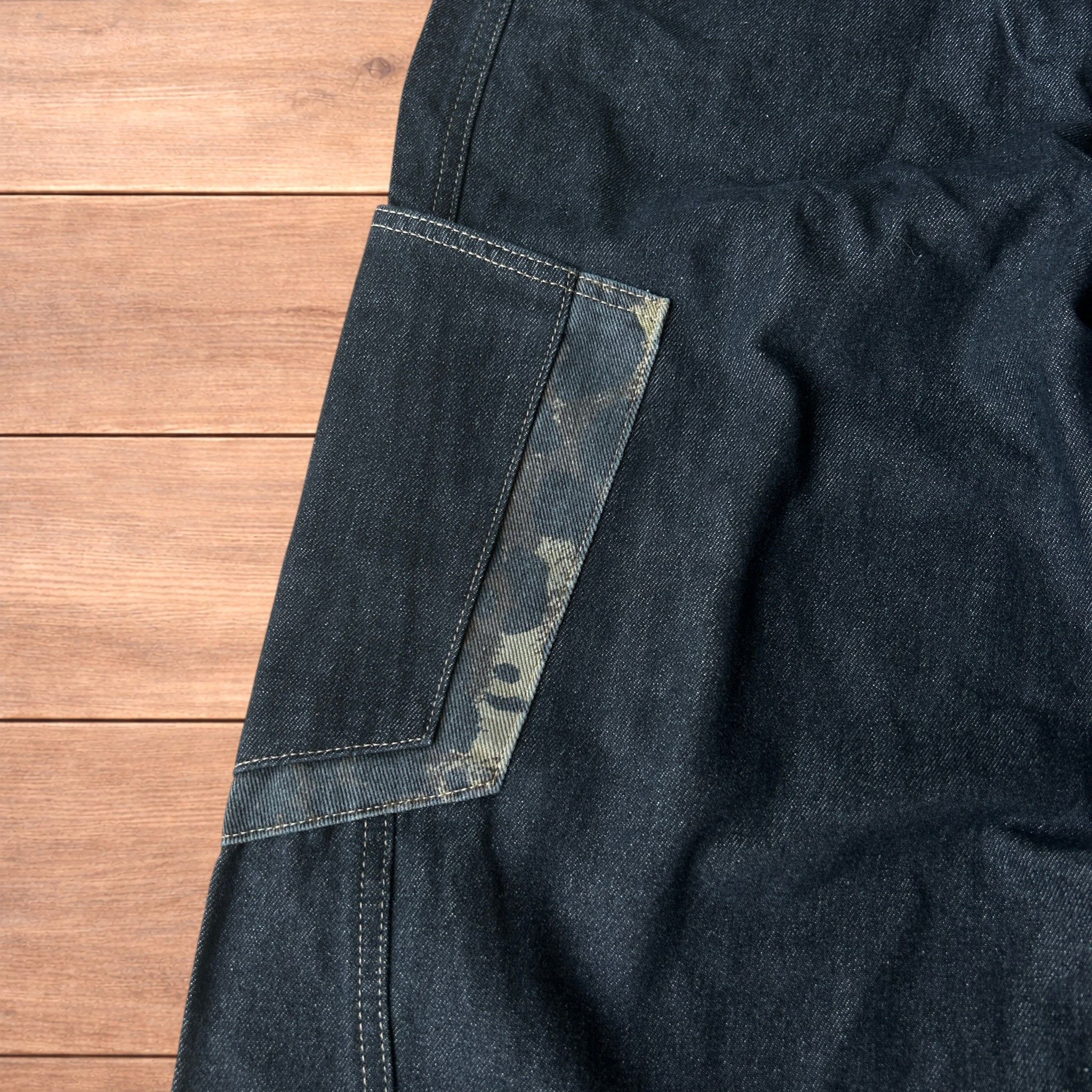 Japanese Brand Baggy wide leg jeans with leopard print in dark blue. Size US 36 / EU 52 - 6 Thumbnail