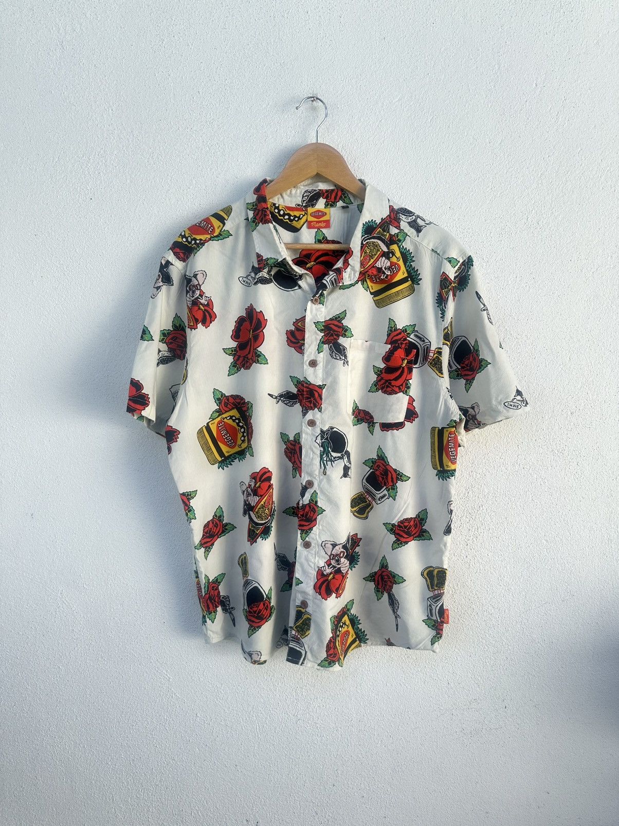 Mambo Mambo Vegemite Hawaii Button Shirt Size US XL / EU 56 / 4 - 1 Thumbnail