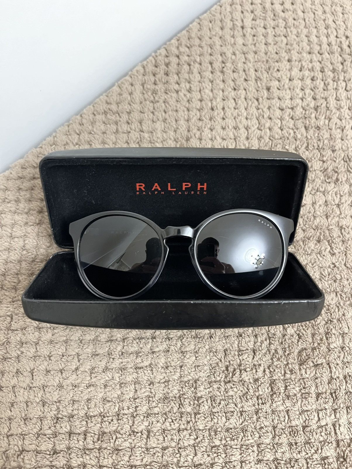 Ralph Lauren Ralph Lauren Sunglasses Gradient Classic Style with Case Size ONE SIZE - 1 Thumbnail
