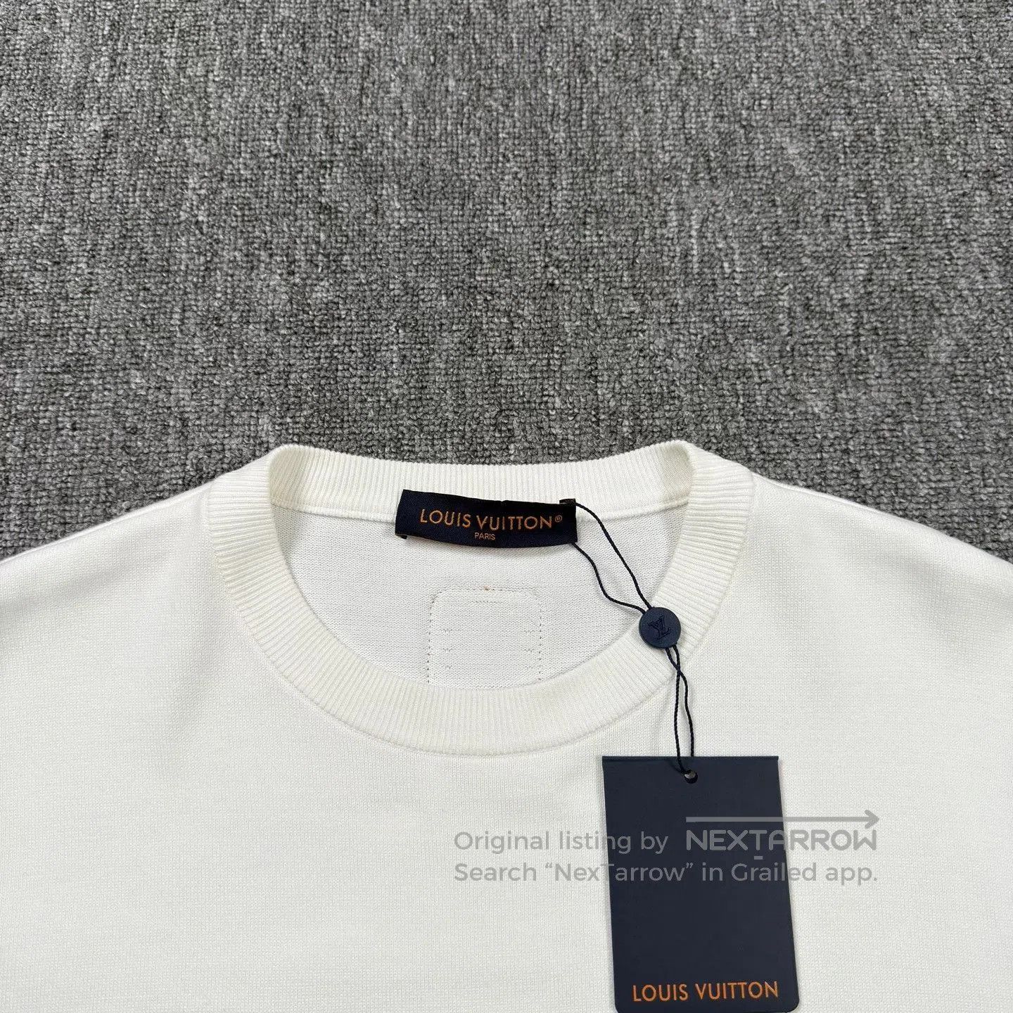 Louis Vuitton LV 25 White Embossed Leather Patch Short-Sleeve. Size US M / EU 48-50 / 2 - 3 Thumbnail