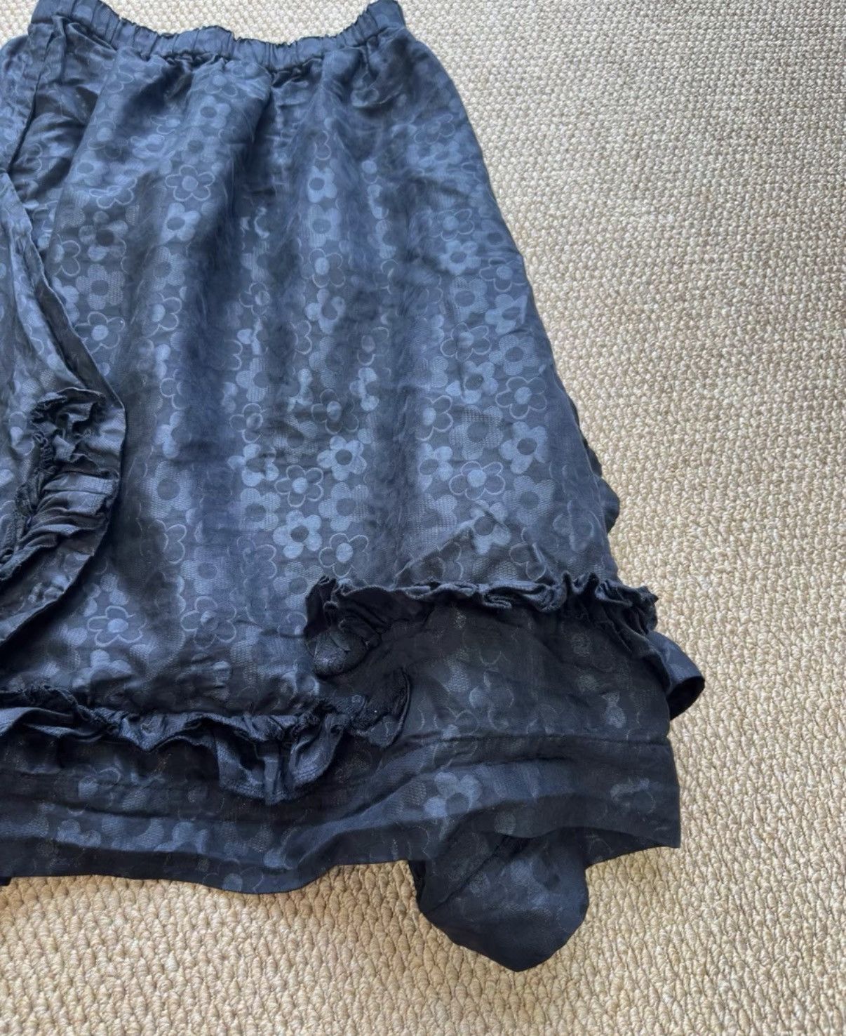 Comme des Garcons Comme des Garçons Floral Jacquard Ruffle Irregular Skirt K23 Size 24" / US 00 / IT 34 - 6 Thumbnail