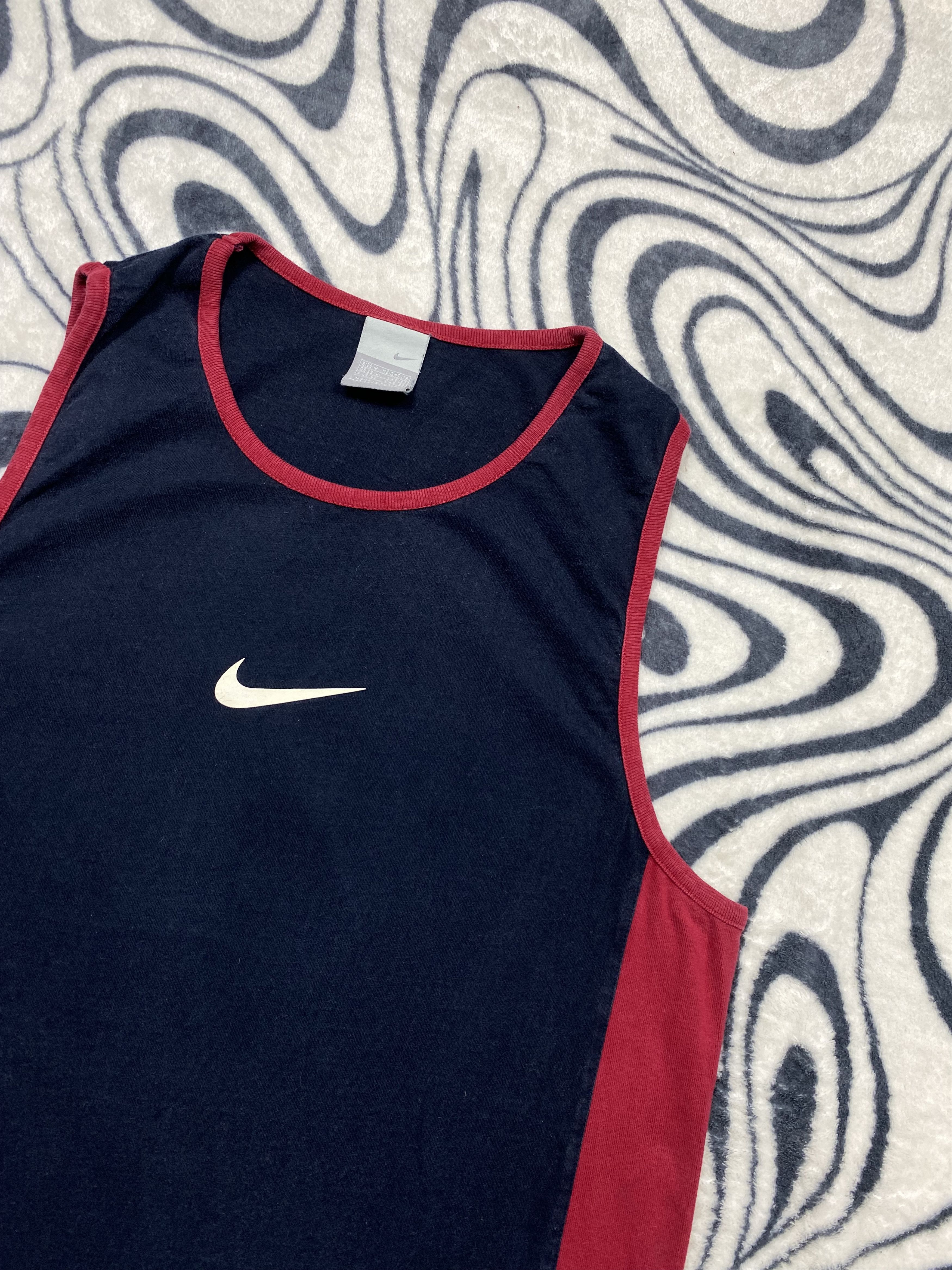 Nike Vintage Nike Mens Sleeveless T-Shirt Tee Y2K Size US M / EU 48-50 / 2 - 2 Thumbnail