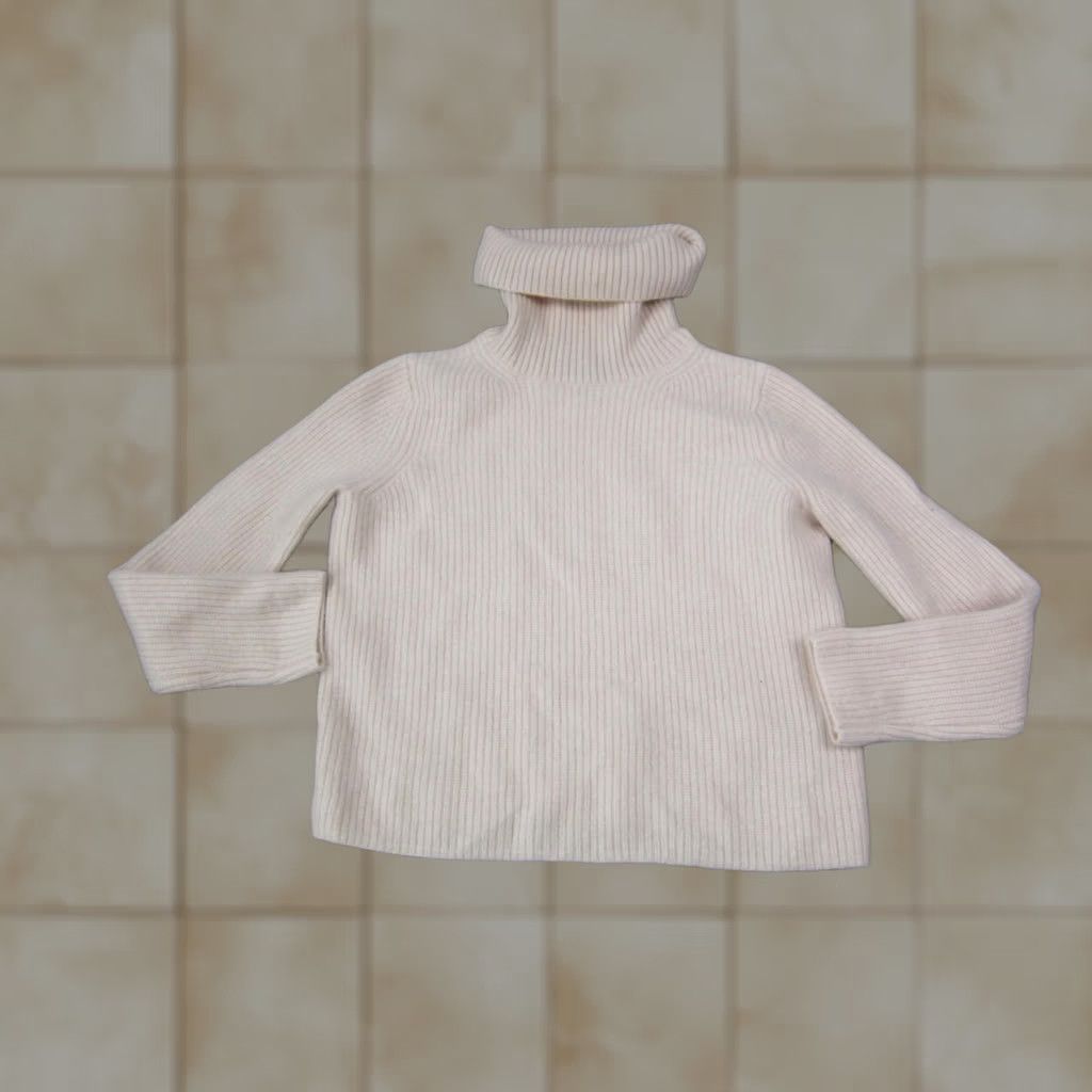 Banana Republic Banana Republic Sweater Womens Small Creme 100% Cashmere Turtleneck Ribbed Size S / US 4 / IT 40 - 1 Thumbnail
