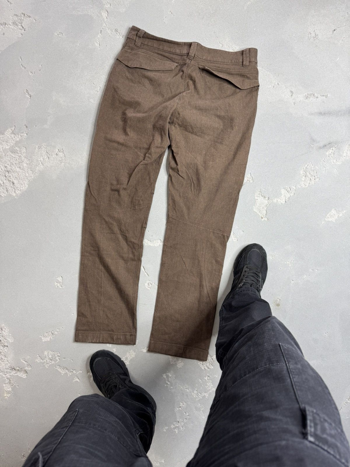 Arc'teryx Arc’teryx workwear carpenter logo cotton pants Size US 34 / EU 50 - 2 Thumbnail