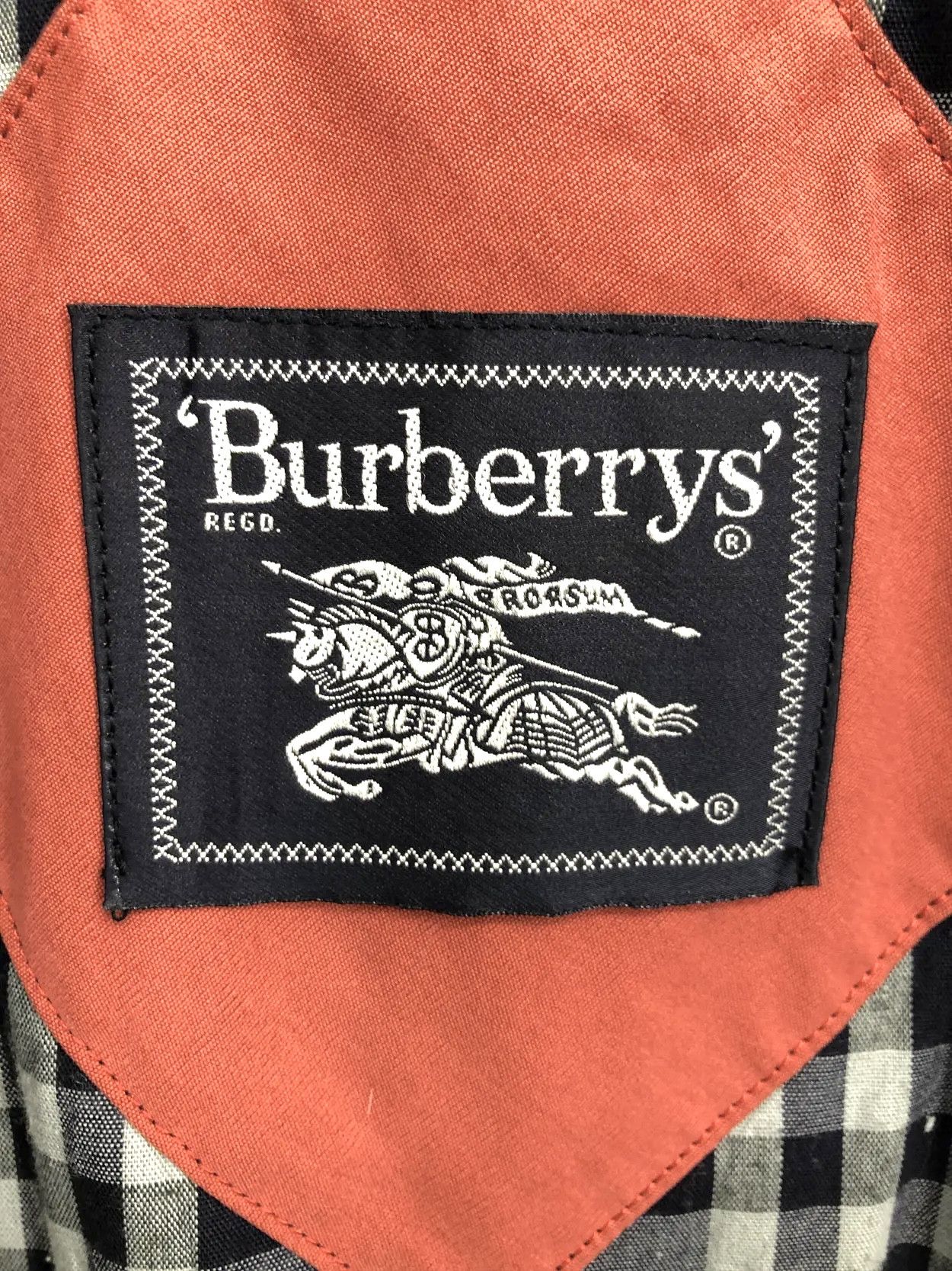 Burberry Vintage burberrys down jacket novacheck size M 48it Size US M / EU 48-50 / 2 - 7 Thumbnail