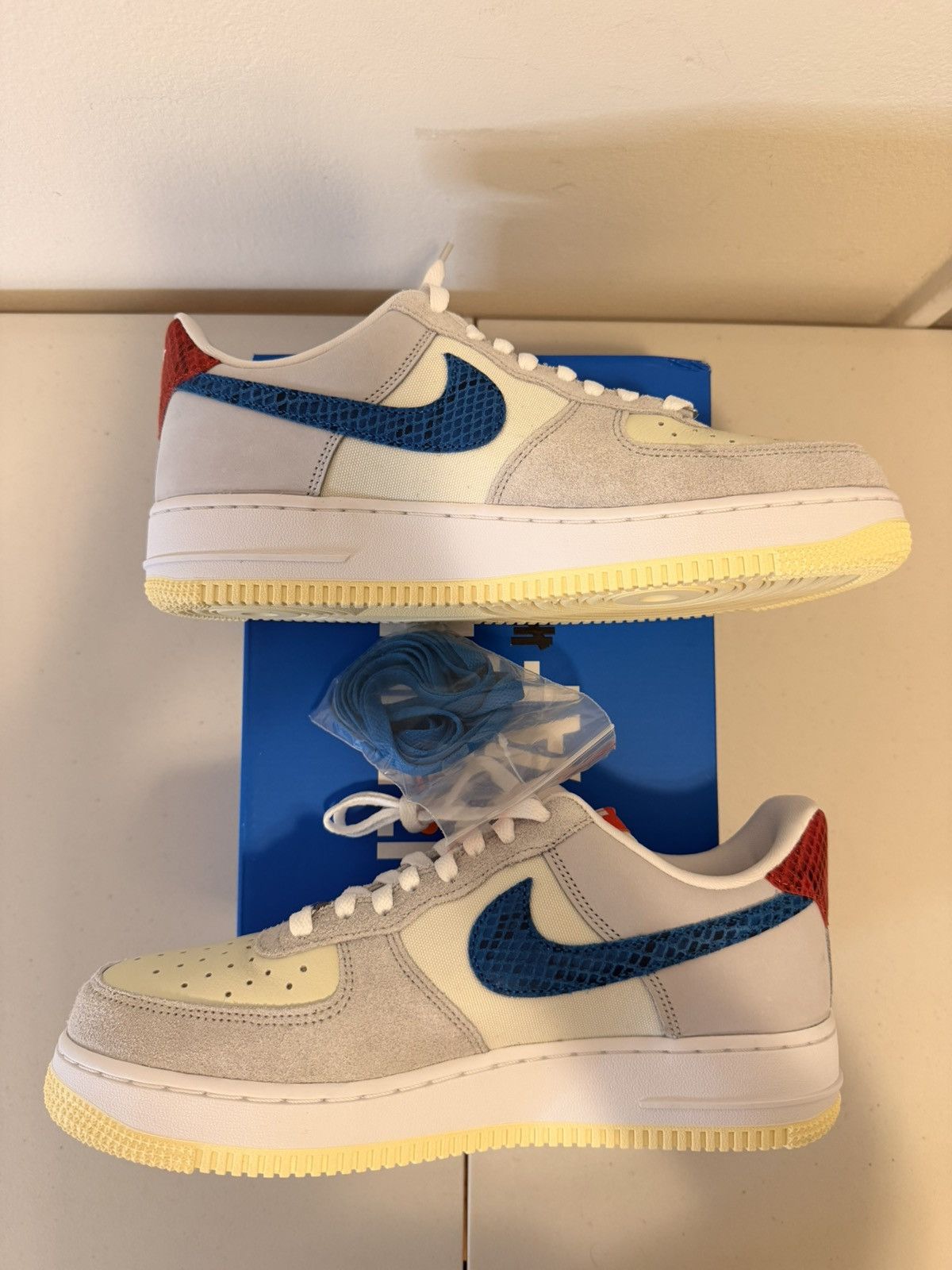 Nike × Undefeated Nike Air Force 1 Low SP Undefeated 5 On It Dunk vs AFI Grey Size US 8.5 / EU 41-42 - 2 Thumbnail