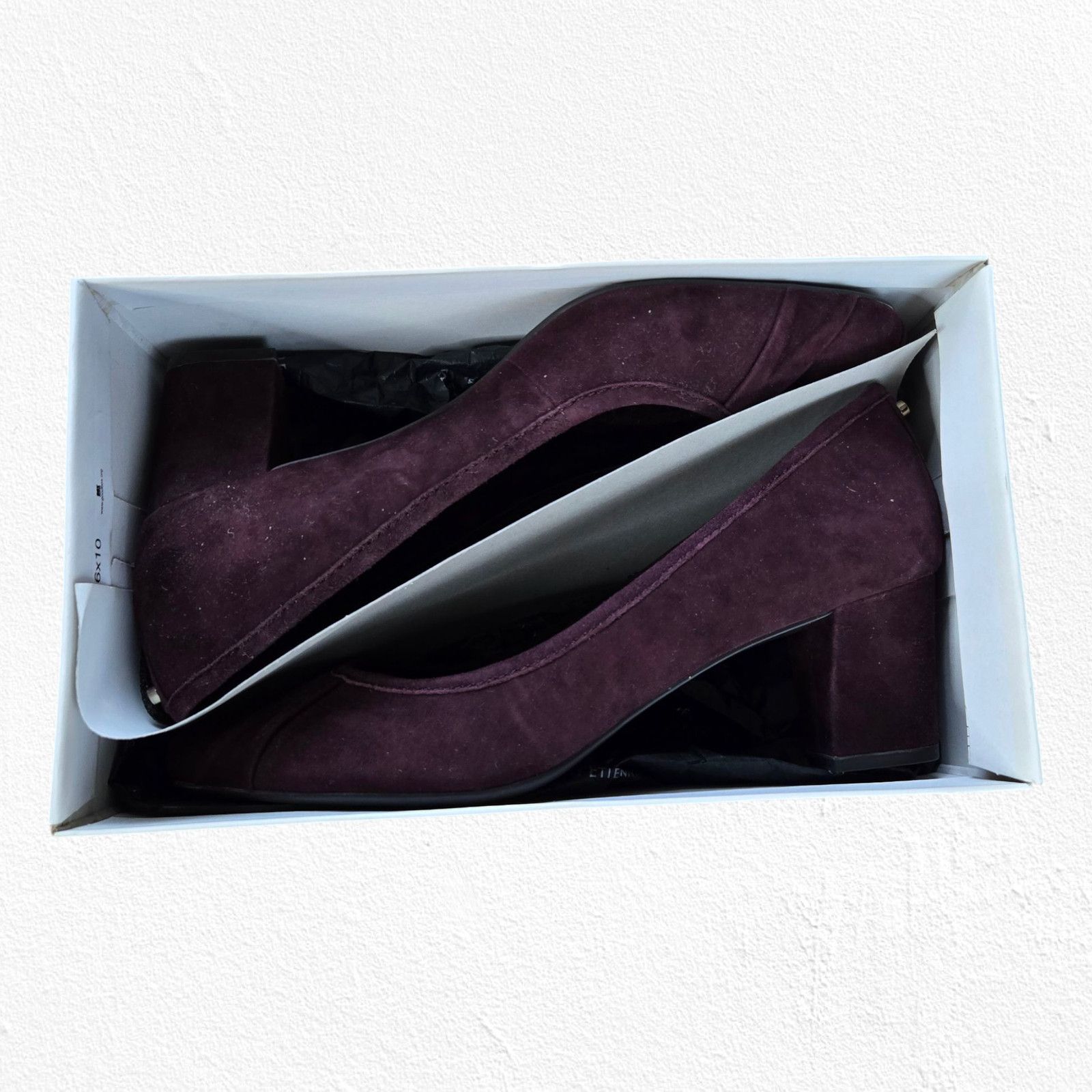 Etienne Aigner Y2K Purple Suede Leather Round Toe Block Heels Size 9.5 Size US 9.5 / IT 39.5 - 8 Thumbnail
