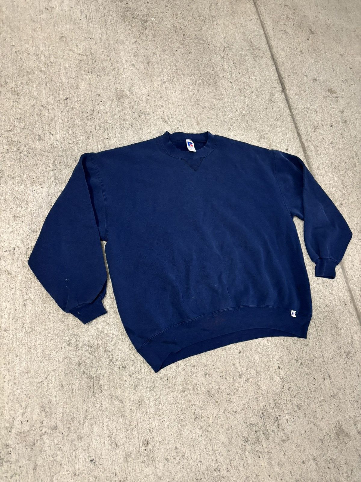 Russell Athletic × Vintage Navy Blank Russell athletic crewneck sweatshirt Size US XL / EU 56 / 4 - 2 Thumbnail