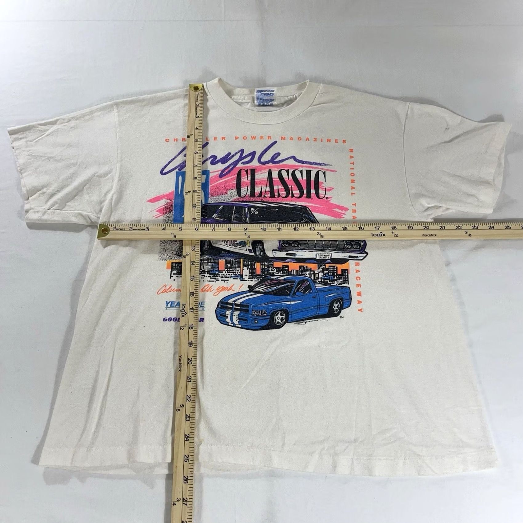 Hanes VINTAGE Hanes T-Shirt Short Sleeve Men L White 1990s Chrysler Classic Graphic MOPAR 90s Shirt Mens Size US L / EU 52-54 / 3 - 2 Thumbnail