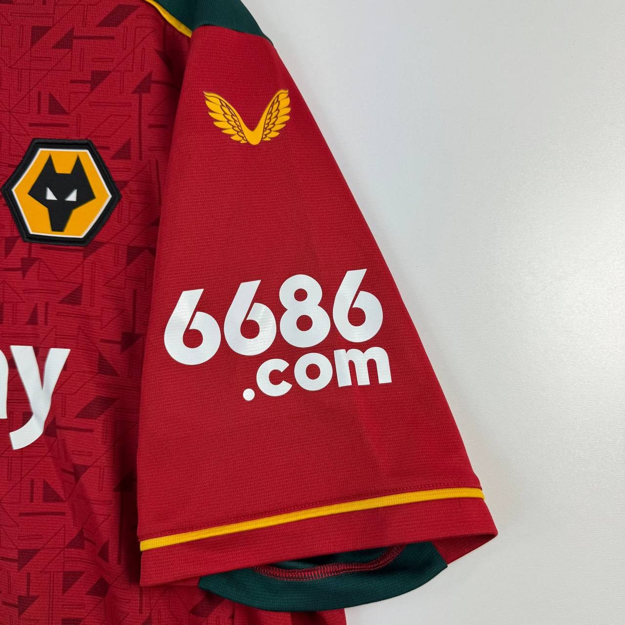 Castore Castore Wolverhampton Wanderers 2023/24 Training Shirt XXL Size US XXL / EU 58 / 5 - 4 Thumbnail