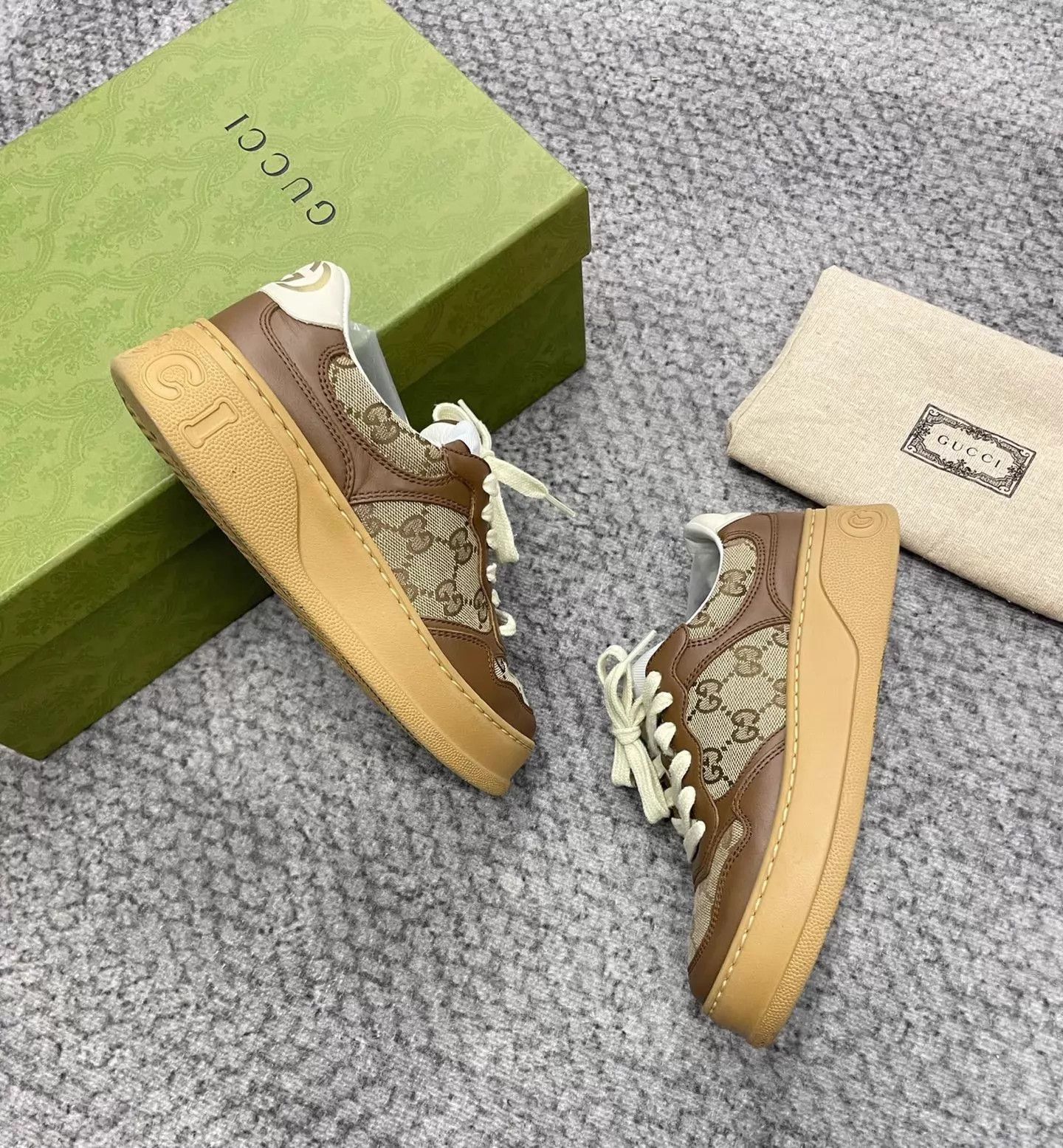 Gucci Gucci Double G All Over Print Brown Cookie Sneakers Size US 5 / IT 35 - 4 Thumbnail