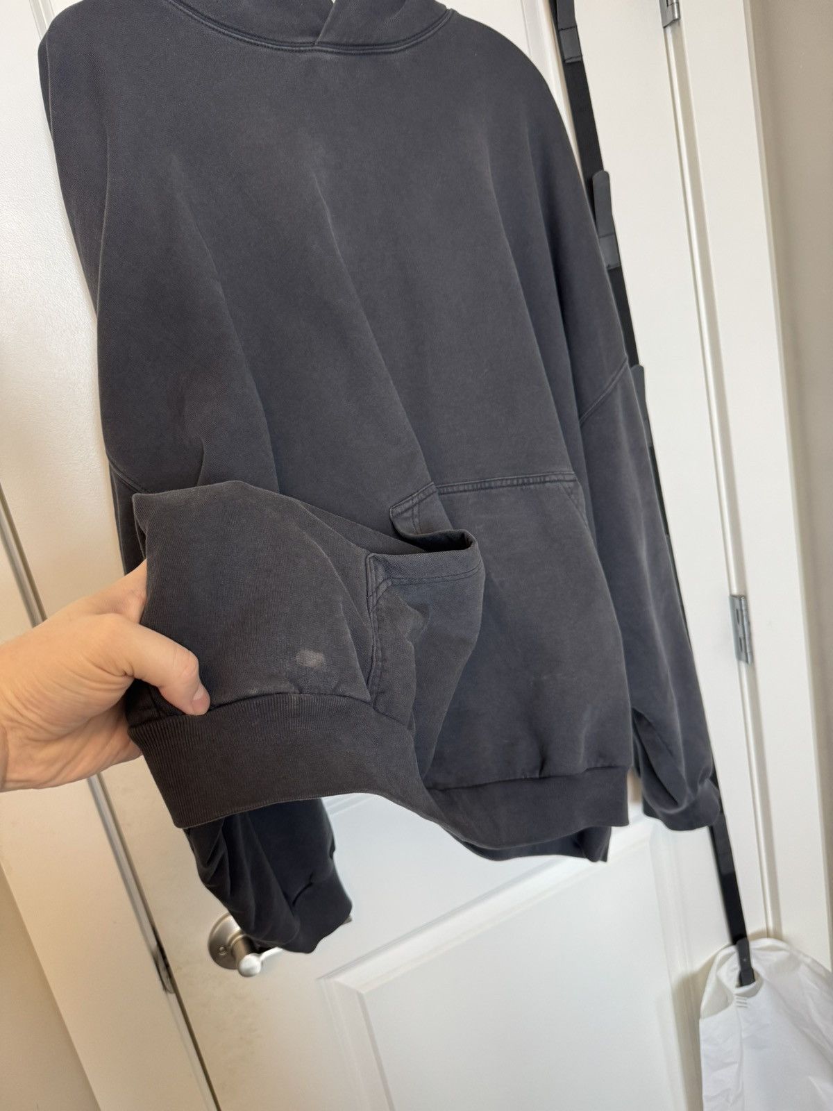 Balenciaga Balenciaga FW22 Sporty B Oversized Washed Pullover Hoodie Size US L / EU 52-54 / 3 - 5 Thumbnail