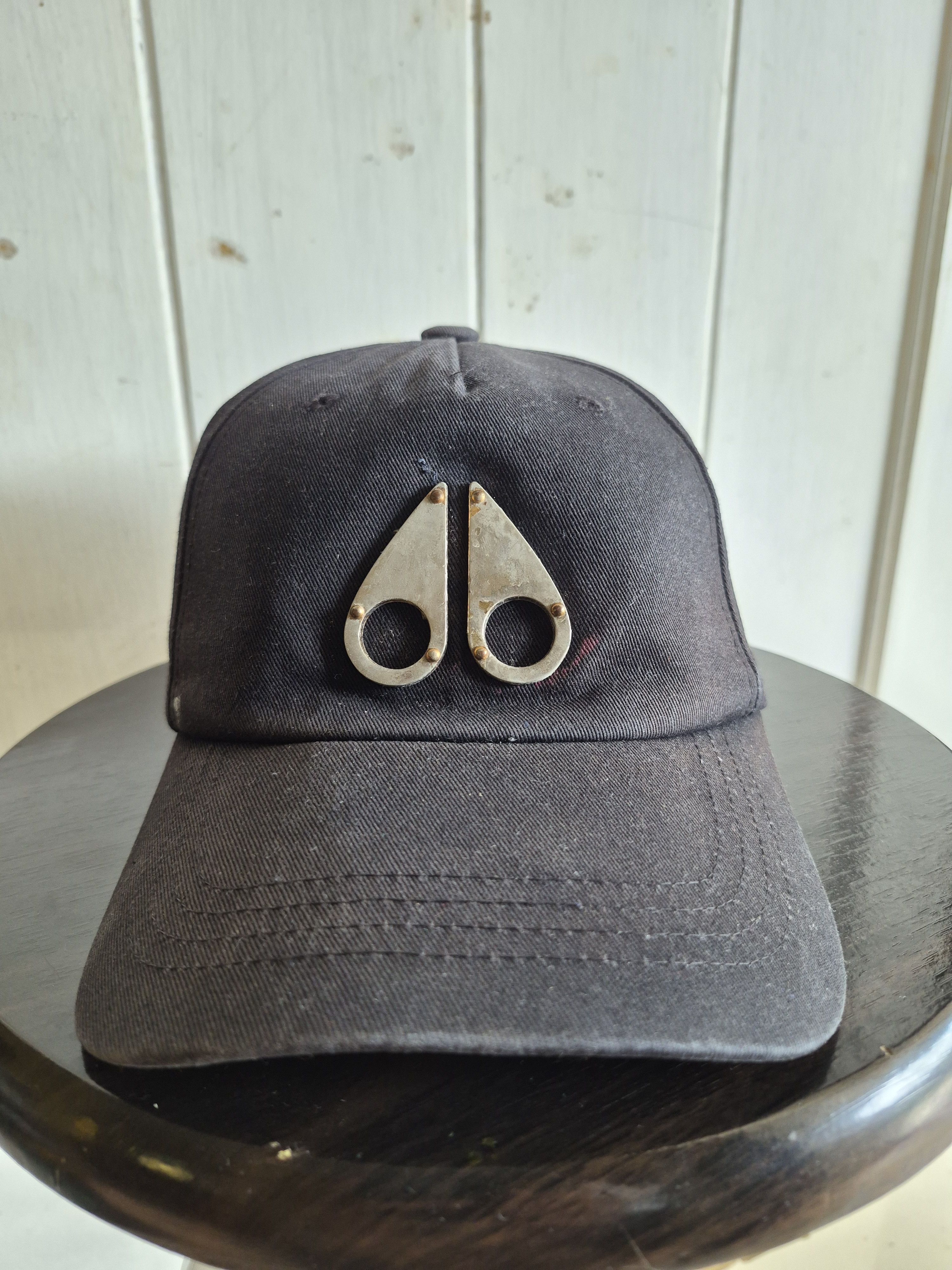 Moose Knuckles Moose Knuckles Hats Size ONE SIZE - 1 Thumbnail