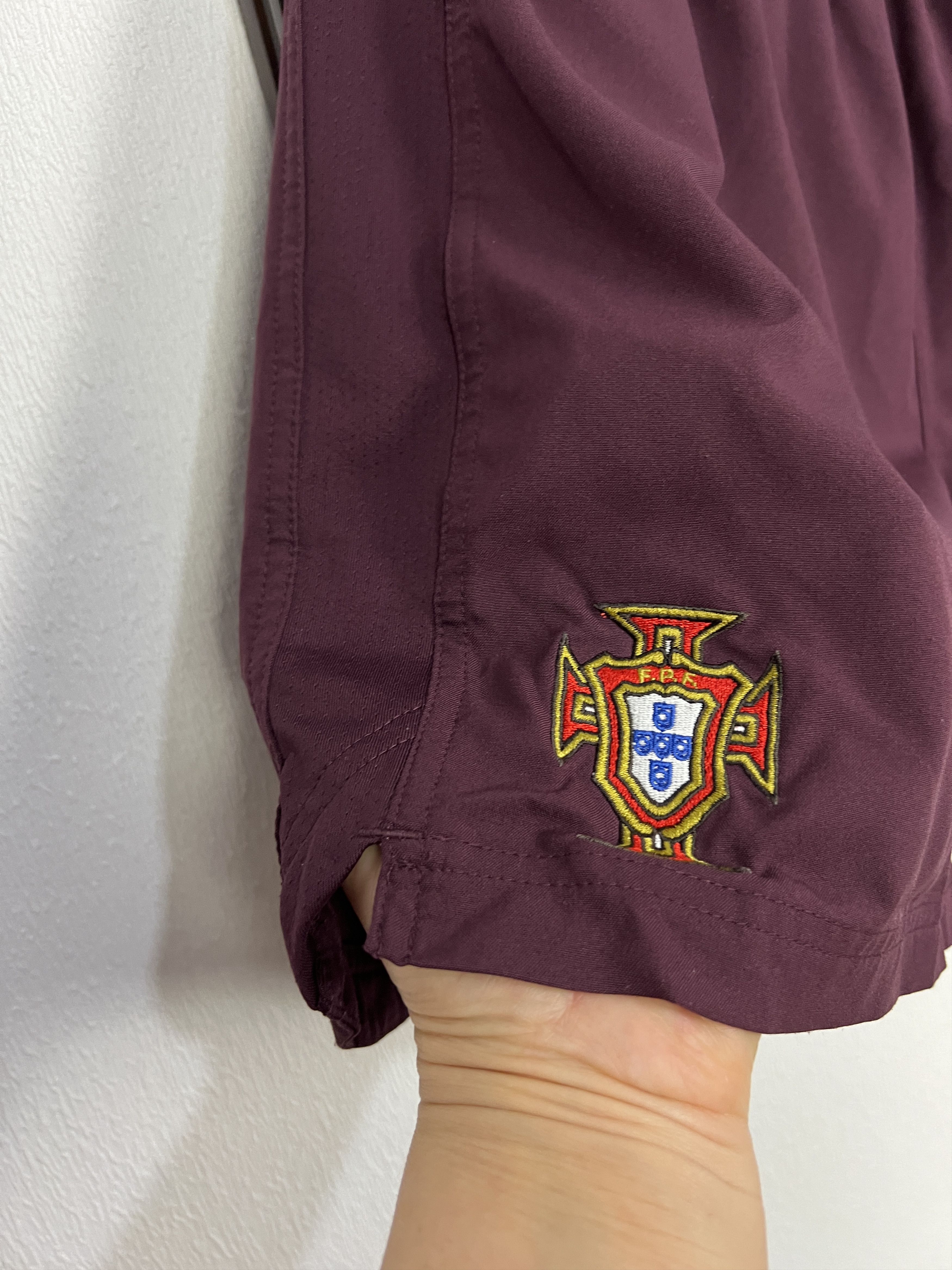 Nike Vintage 2000's Nike Portugal Football Shorts Soccer Athletic Size US 34 / EU 50 - 4 Thumbnail