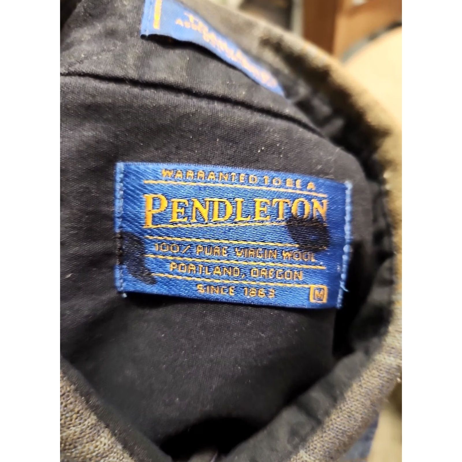 Pendleton Pendleton Wool Plaid Button-Up Shirt Mens Medium Blue Gray Trail Wool Long Sleeve Elbow Patch M Size US M / EU 48-50 / 2 - 2 Thumbnail