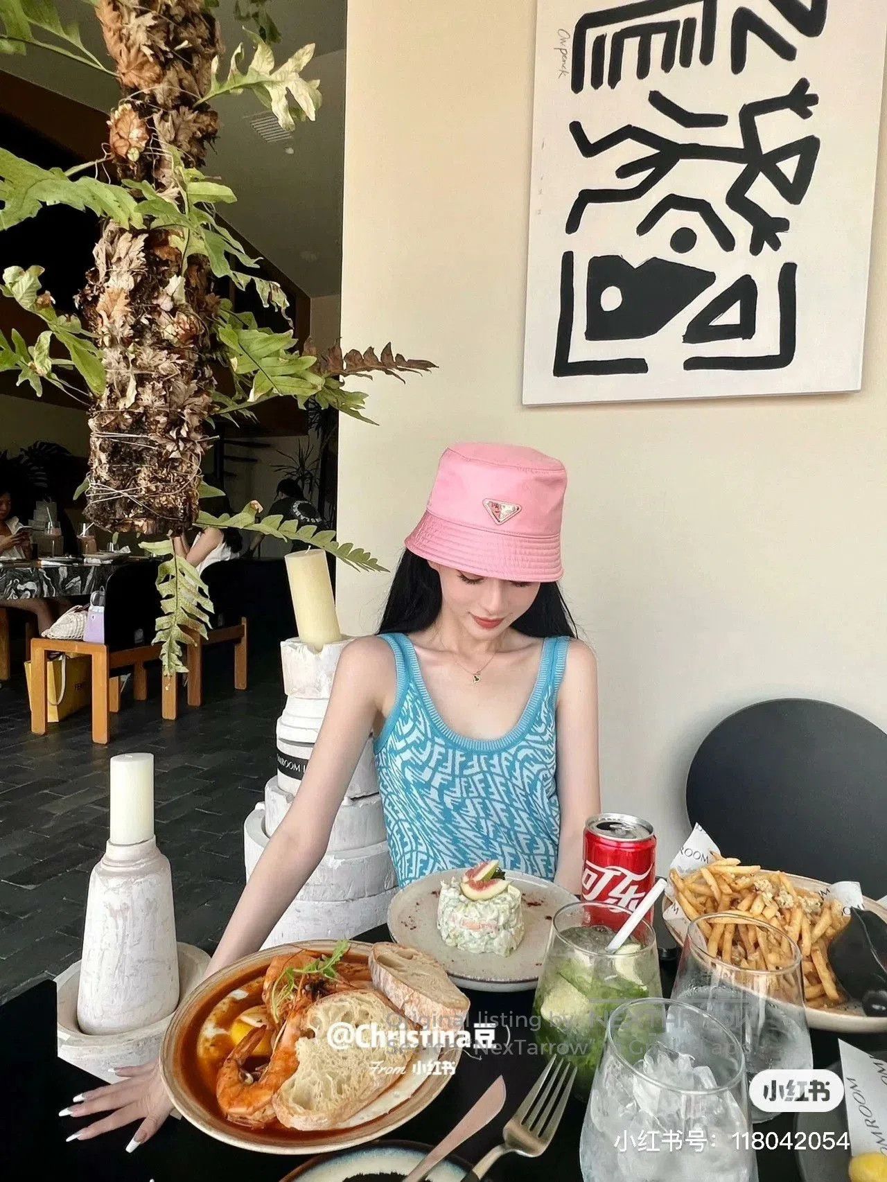 Prada Prada Pink Triangle Logo Bucket Hat. Size ONE SIZE - 8 Thumbnail