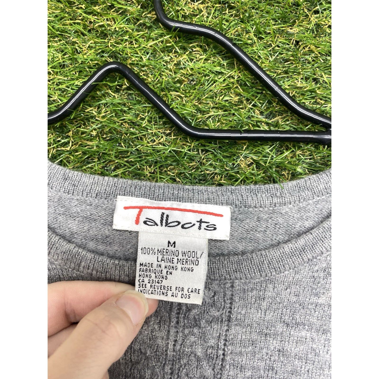 Talbots **Talbots Merino Wool Women's Medium Grey Slim Fit Classic Sweater** User: **Talbots Merino Wool Women's Medium Grey Slim Fit Classic Pullover** Size M / US 6-8 / IT 42-44 - 3 Thumbnail