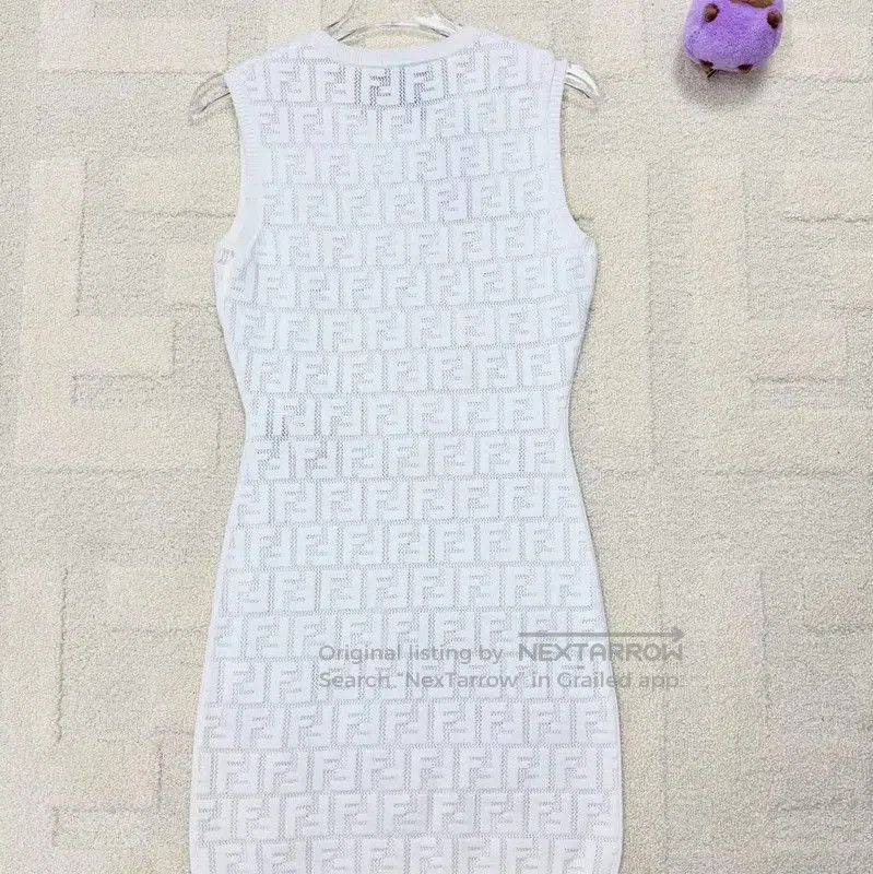 Fendi Fendi Women's White Dress in Size S . Size S / US 4 / IT 40 - 2 Thumbnail