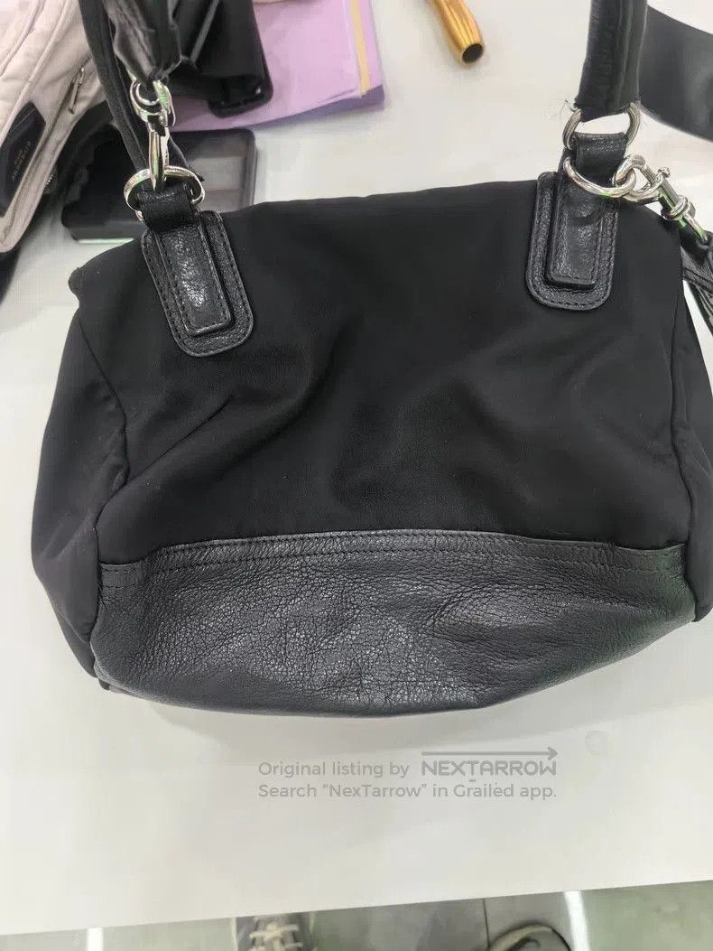 Givenchy Givenchy Crossbody Bag with Strap. Size ONE SIZE - 3 Thumbnail