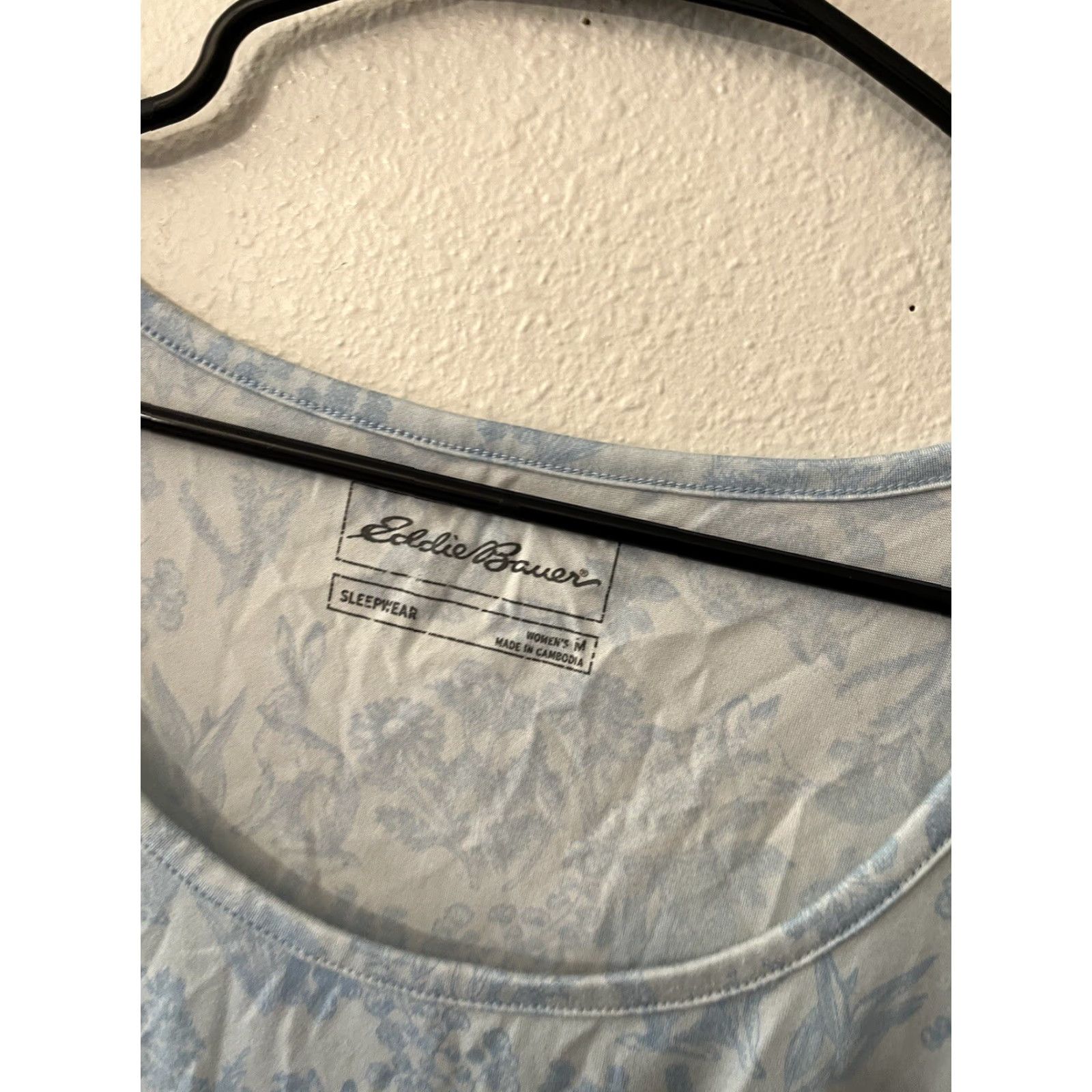 Eddie Bauer Eddie Bauer Sleepwear Tank Top Women's M Floral Sleeveless Scoop Neck Knit Stretch Pajama Top Blue Short Description: Size M / US 6-8 / IT 42-44 - 3 Thumbnail