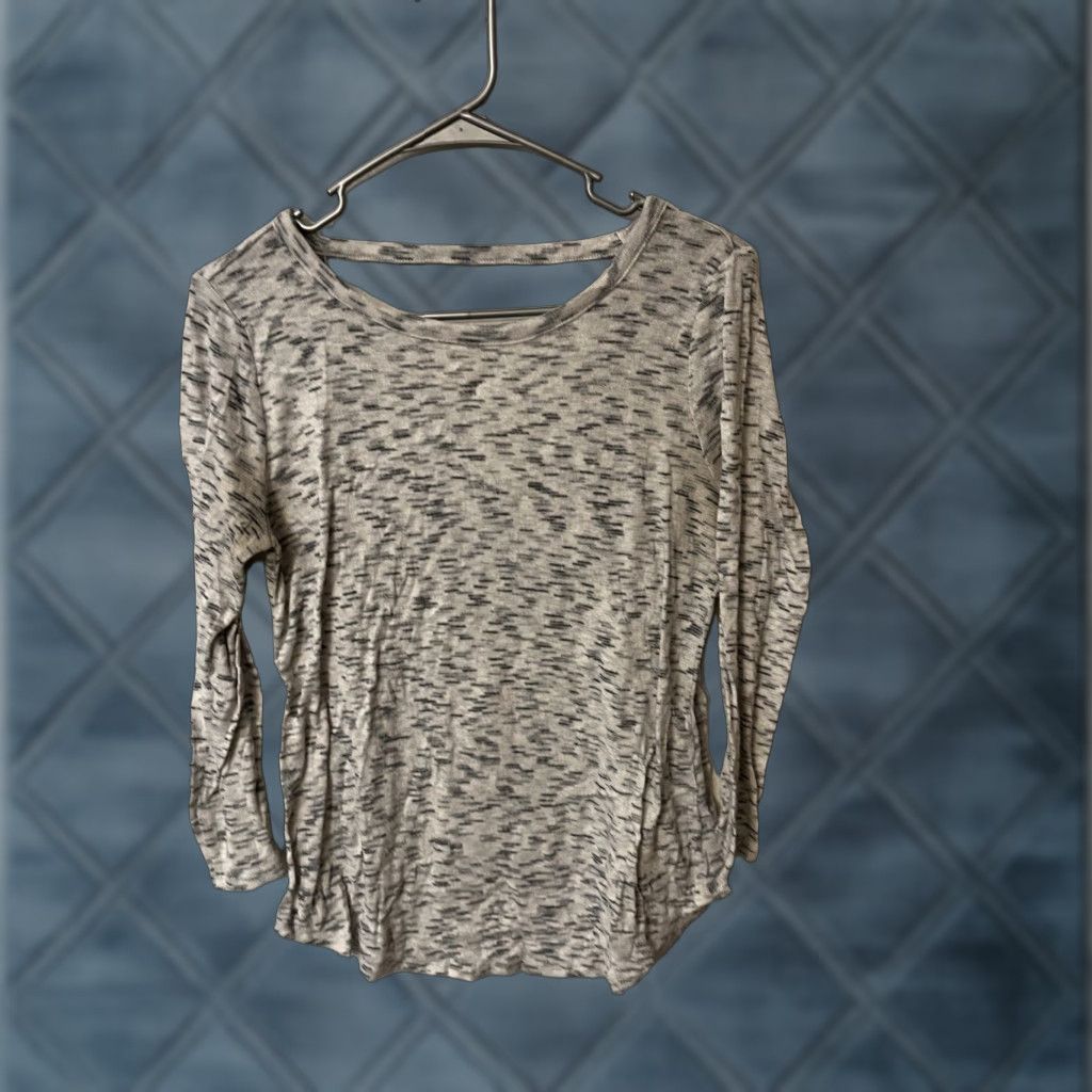 Loft LOFT T-Shirt Women's Small Gray Long Sleeve Knit Open-Back Casual 100% Cotton Basic Size S / US 4 / IT 40 - 1 Thumbnail